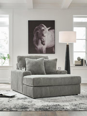 Diamond Furniture - Ashley Furniture - Lindyn Chaise - Chaise - 2110515