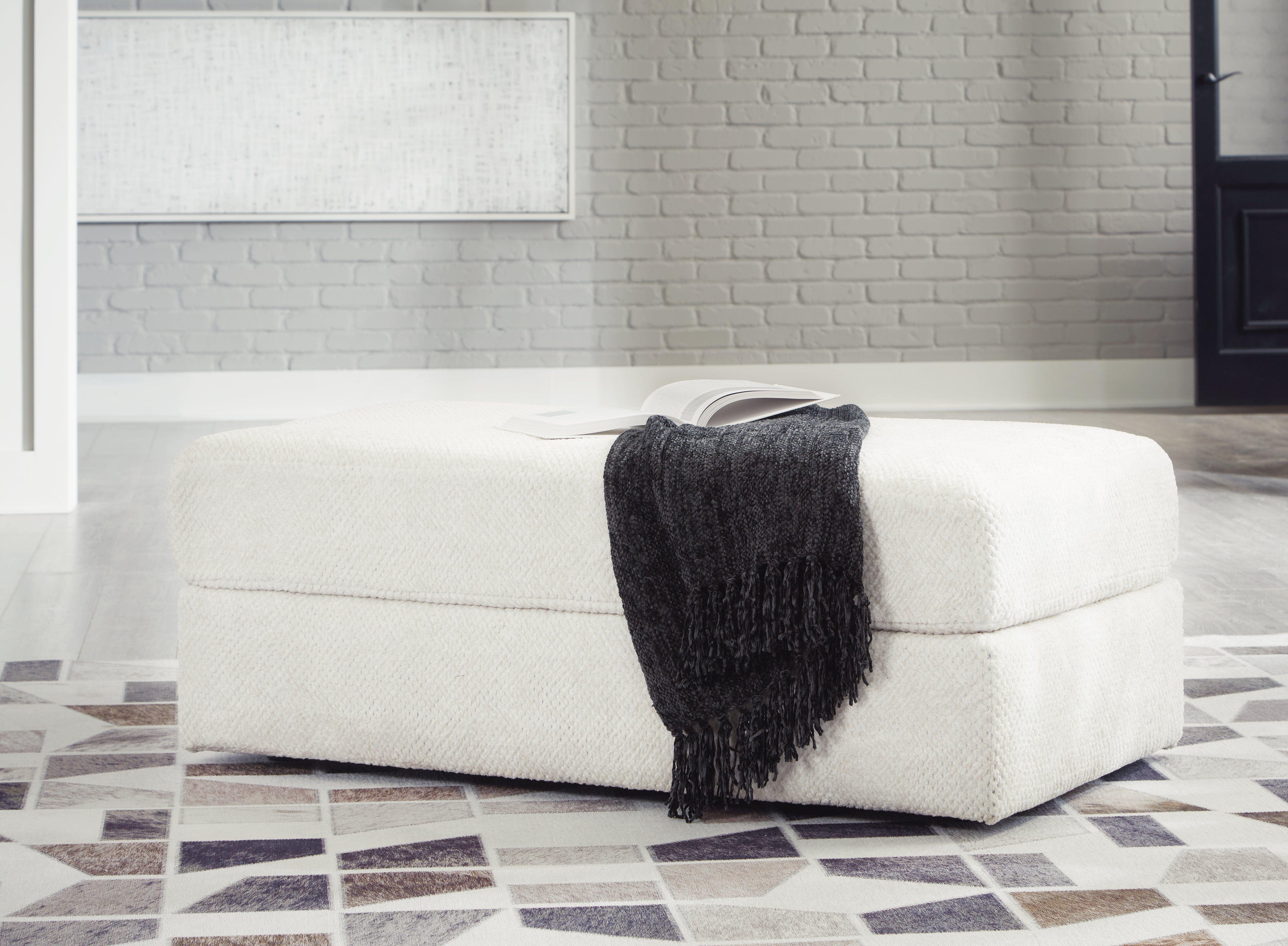 Diamond Furniture - Ashley Furniture - Karinne Oversized Accent Ottoman - Oversized Accent Ottoman - 3140308