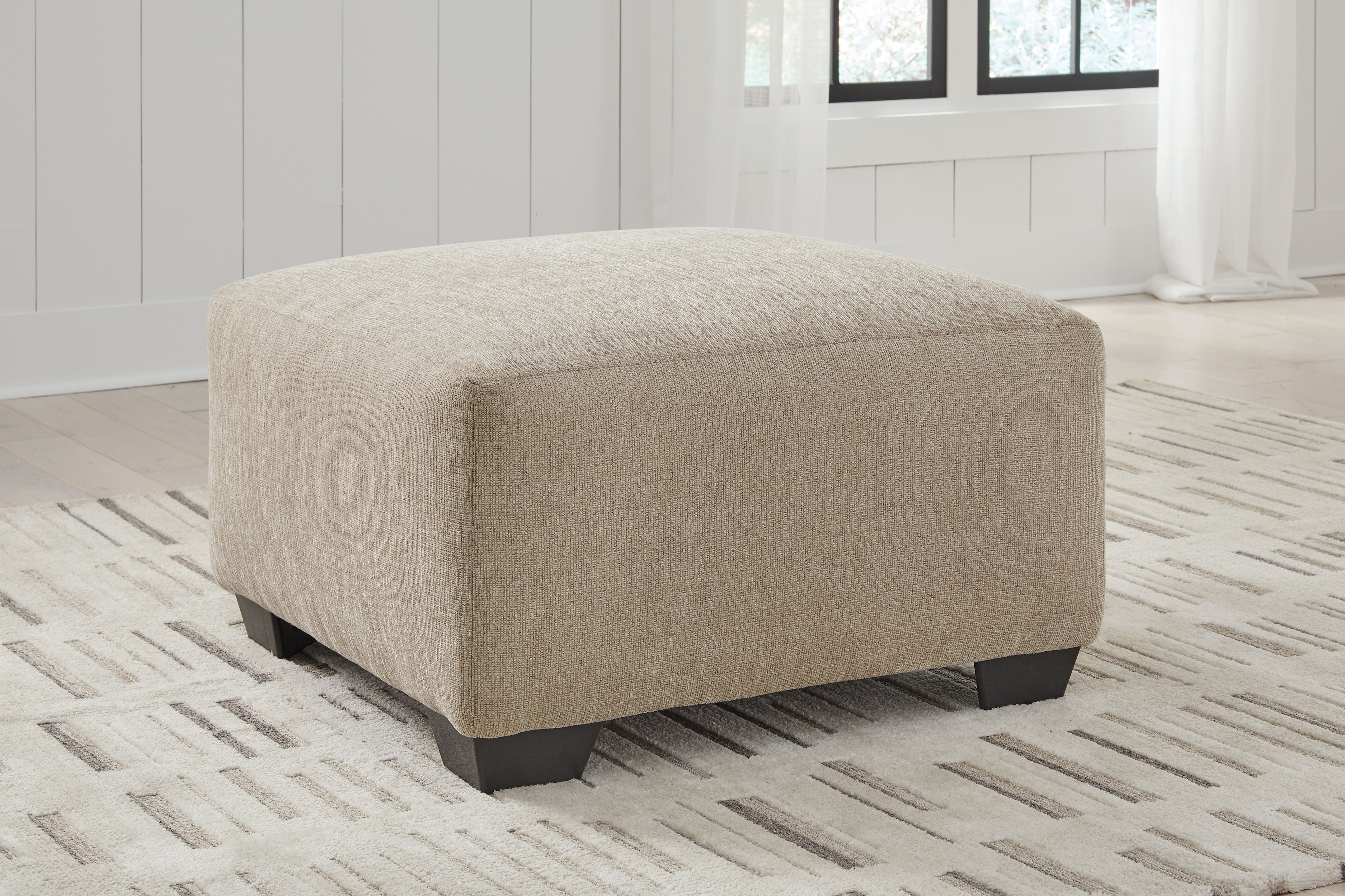 Diamond Furniture - Ashley Furniture - Brogan Bay Oversized Accent Ottoman - Oversized Accent Ottoman - 5270508