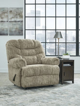 Diamond Furniture - Ashley Furniture - Movie Man Recliner - Zero Wall Recliner - 6380329
