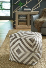Diamond Furniture - Ashley Furniture - Hartselle Pouf - Pouf - A1000982