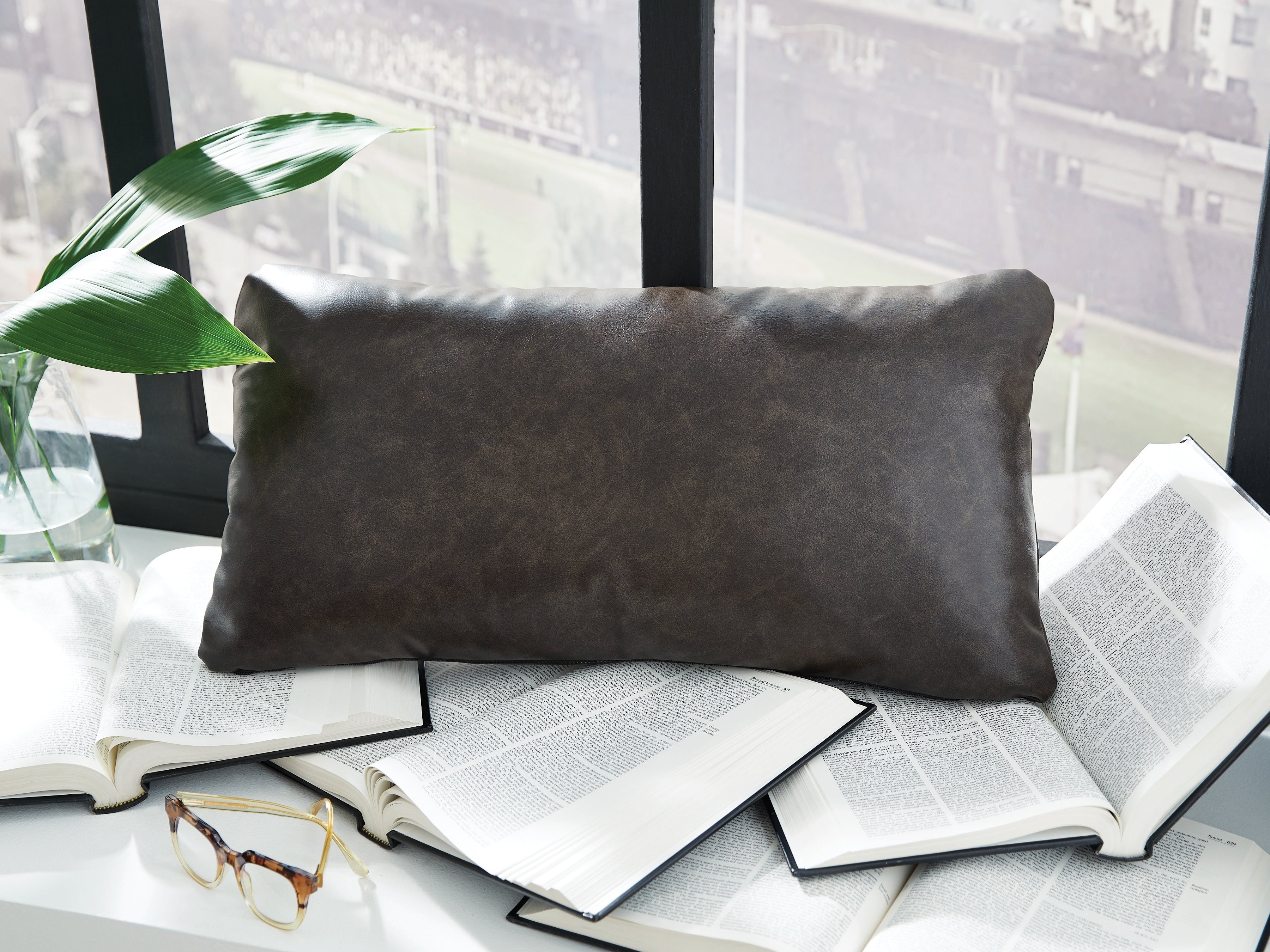 Diamond Furniture - Ashley Furniture - Danvale Pillow (Set of 4) - Pillow (4/CS) - A1001142