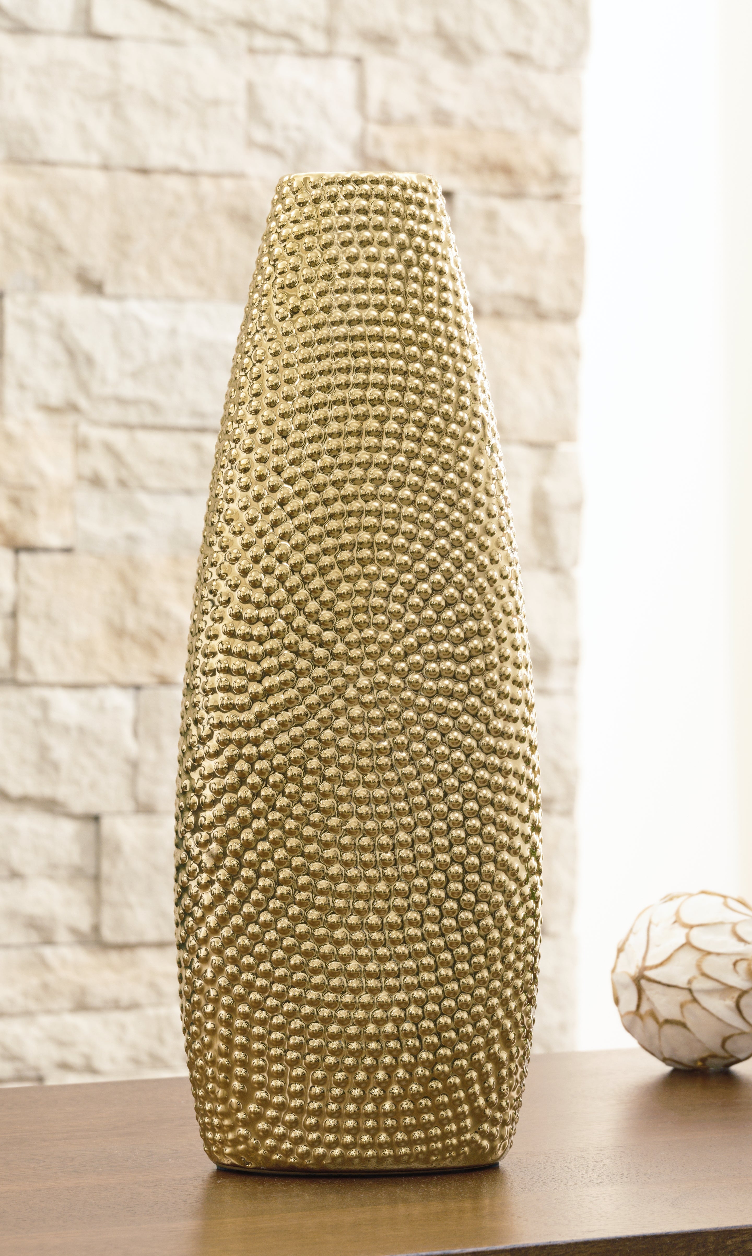 Diamond Furniture - Ashley Furniture - Efim Vase - Vase - A2000576