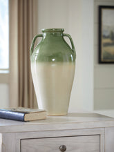Diamond Furniture - Ashley Furniture - Andorbury Vase - Vase - A2000914