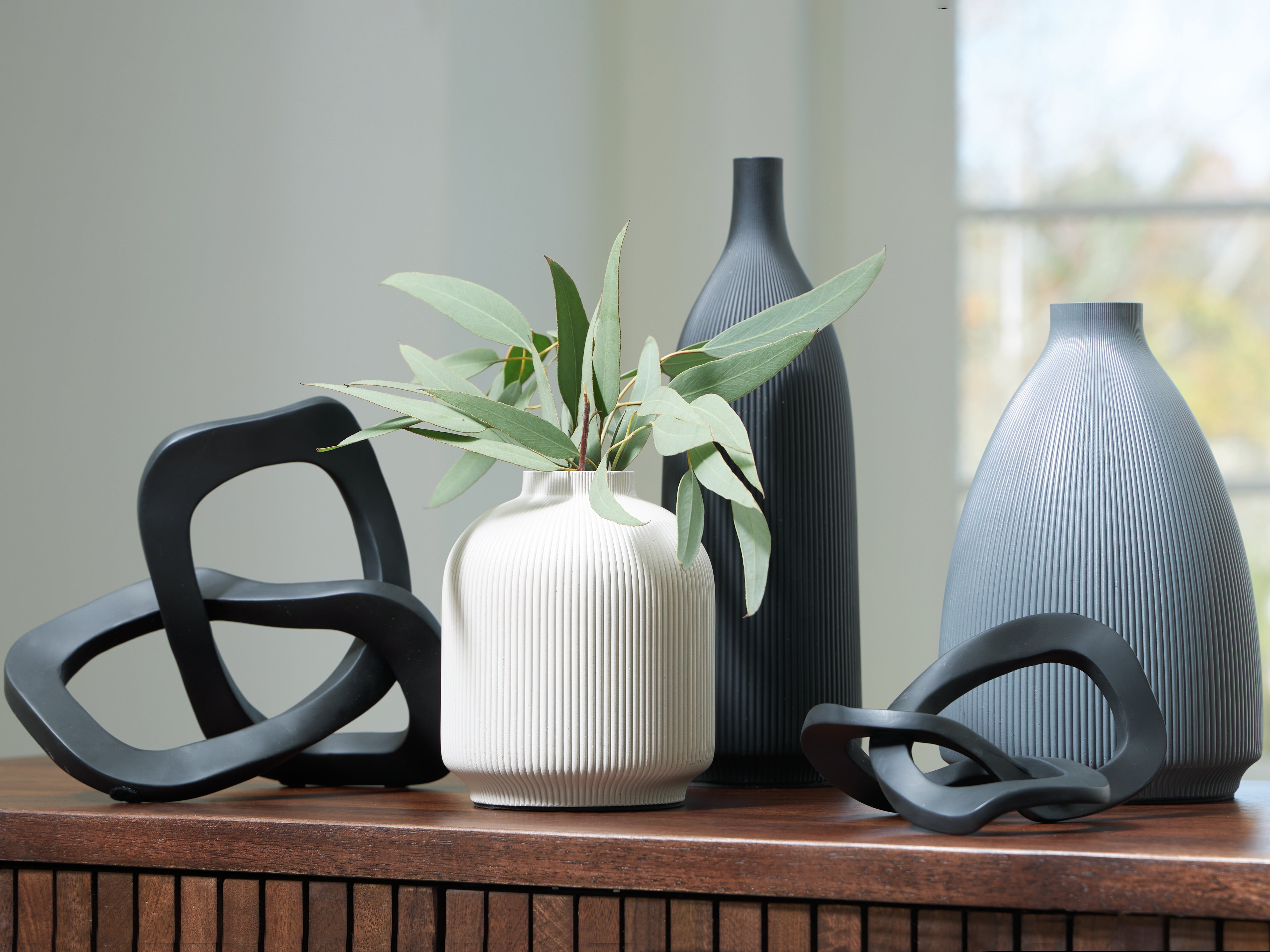 Diamond Furniture - Ashley Furniture - Leithick Accessory Set (Set of 5) - Accessory Set (5/CN) - A2C00211