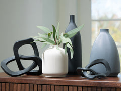 Diamond Furniture - Ashley Furniture - Leithick Accessory Set (Set of 5) - Accessory Set (5/CN) - A2C00211