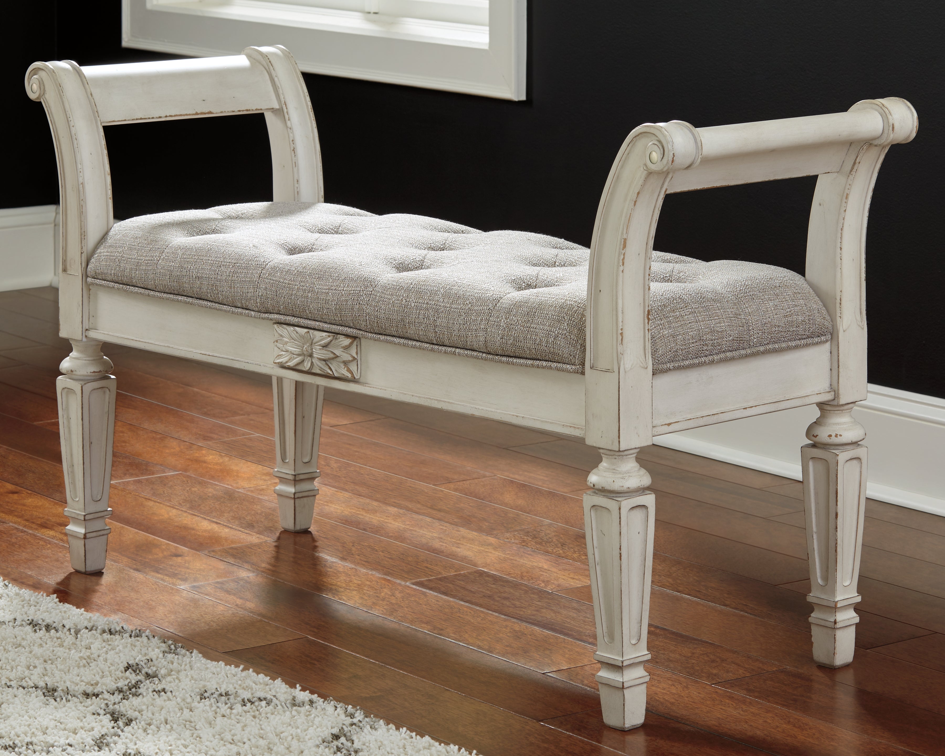 Diamond Furniture - Ashley Furniture - Realyn Accent Bench - Accent Bench - A3000157
