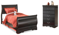 Diamond Furniture - Ashley Furniture - Huey Vineyard Twin Sleigh Bed and Chest - Twin Sleigh Bed and Chest - B128B39