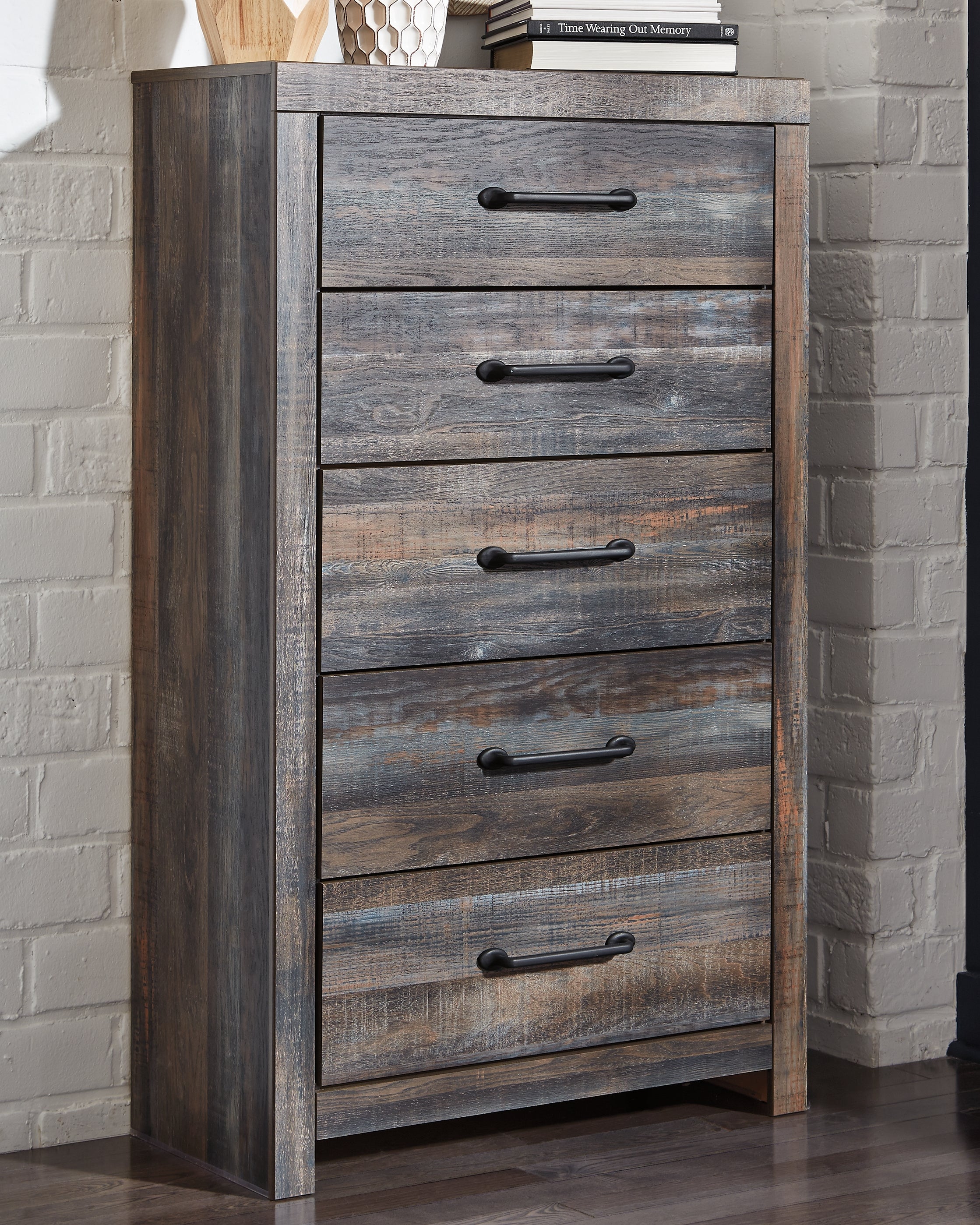 Diamond Furniture - Ashley Furniture - Drystan Chest of Drawers - Five Drawer Chest - B211-46