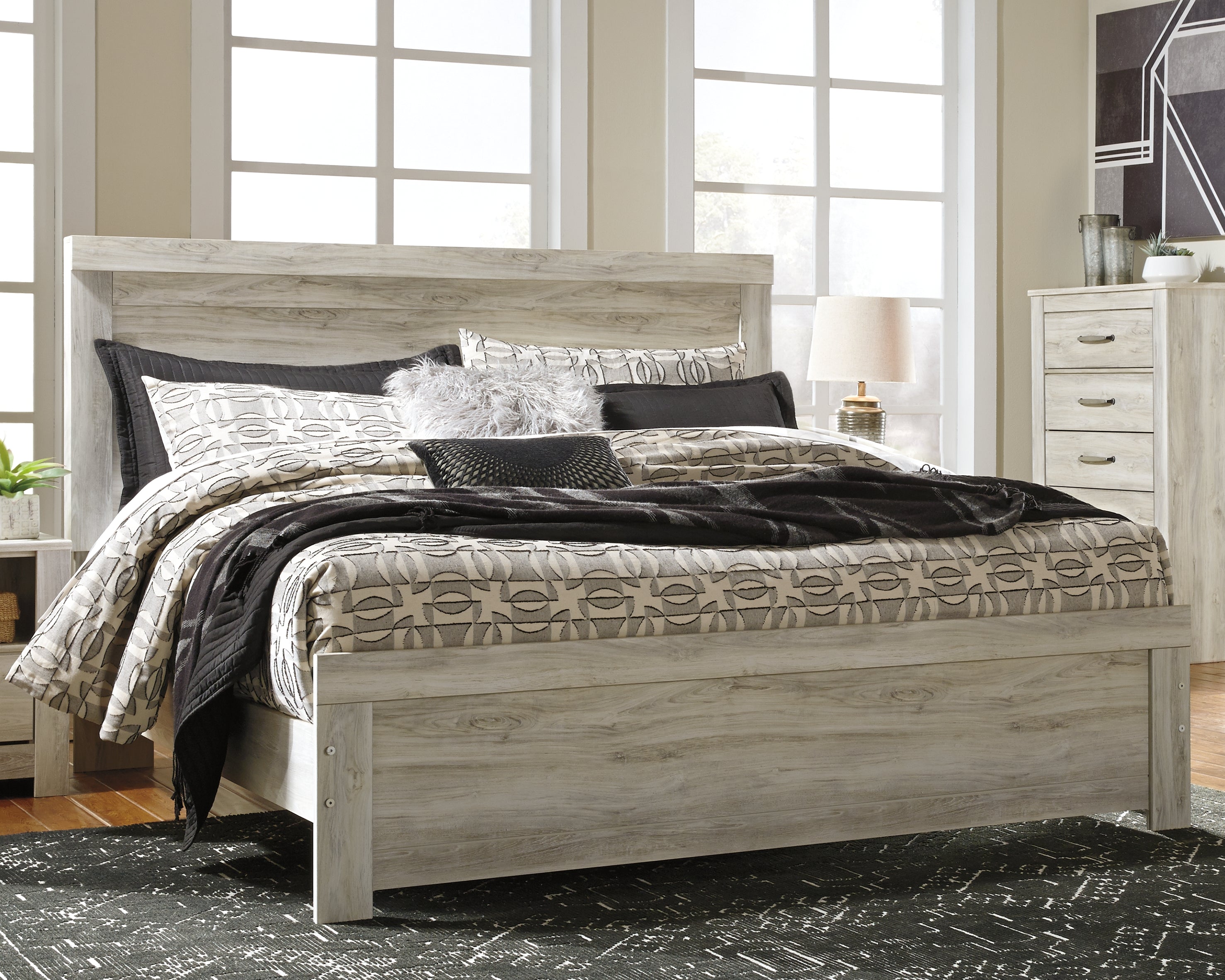Diamond Furniture - Ashley Furniture - Bellaby King Panel Bed - King Panel Bed - B331B8