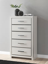 Diamond Furniture - Ashley Furniture - Zuraleus Chest of Drawers - Five Drawer Chest - PCB3381-46