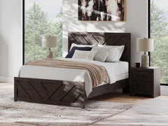 Diamond Furniture - Ashley Furniture - Prendonea Queen Panel Bed - Queen Panel Bed - B3789B4