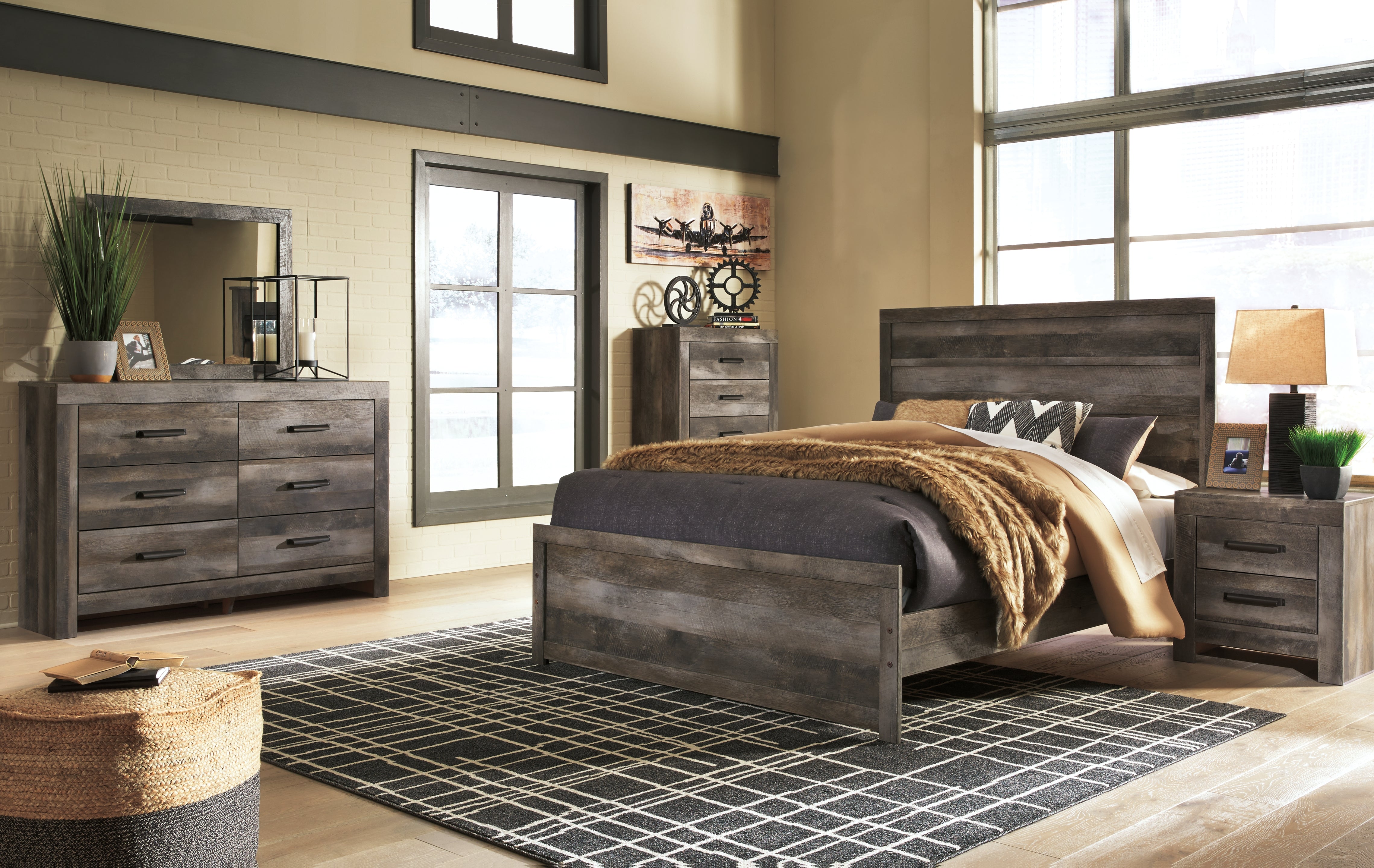 Diamond Furniture - Ashley Furniture - Wynnlow Queen Panel Bed, Dresser, Mirror, Chest and 2 Nightstands - Queen Panel Bed, Dresser, Mirror, Chest and 2 Nightstands - B440B41