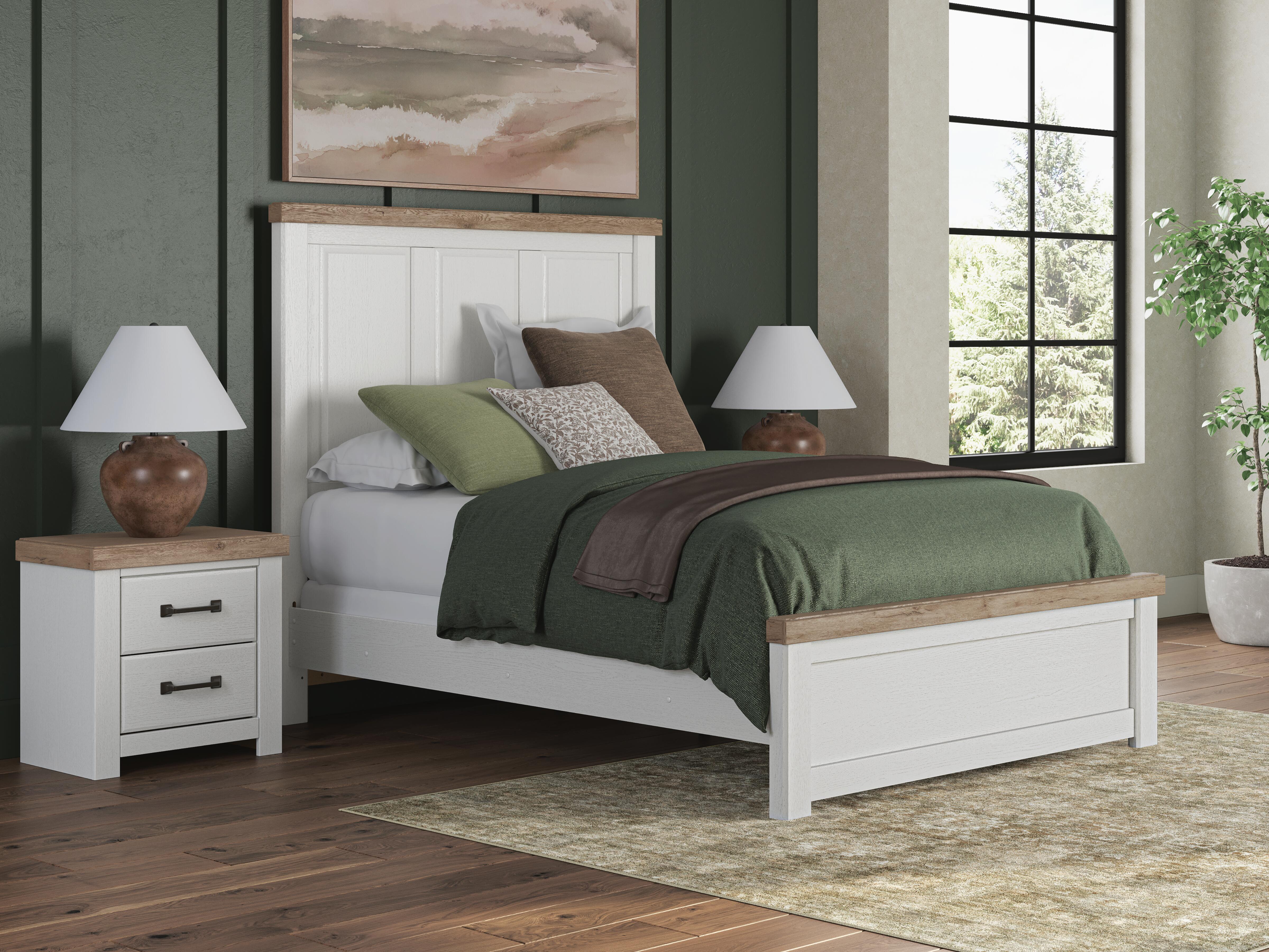 Diamond Furniture - Ashley Furniture - Savonport Queen Panel Bed - Queen Panel Bed - B4615B4