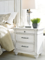 Diamond Furniture - Ashley Furniture - Kanwyn Nightstand - Three Drawer Night Stand - B777-93