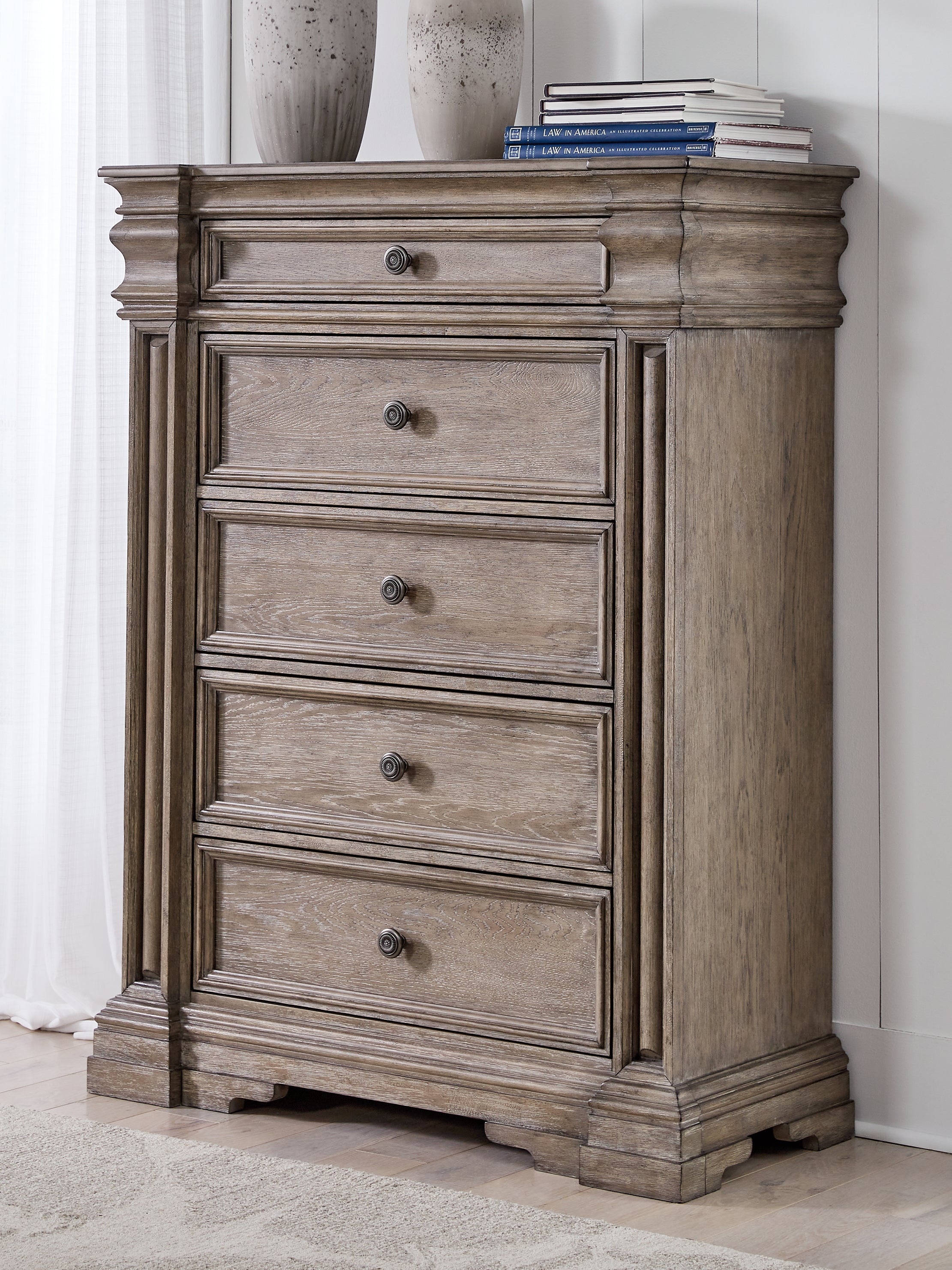 Diamond Furniture - Ashley Furniture - Blairhurst Chest of Drawers - Five Drawer Chest - B916-46