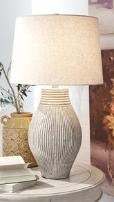Diamond Furniture - Ashley Furniture - Layal Table Lamp (Set of 2) - Table Lamp (Set of 2) - L235634X2