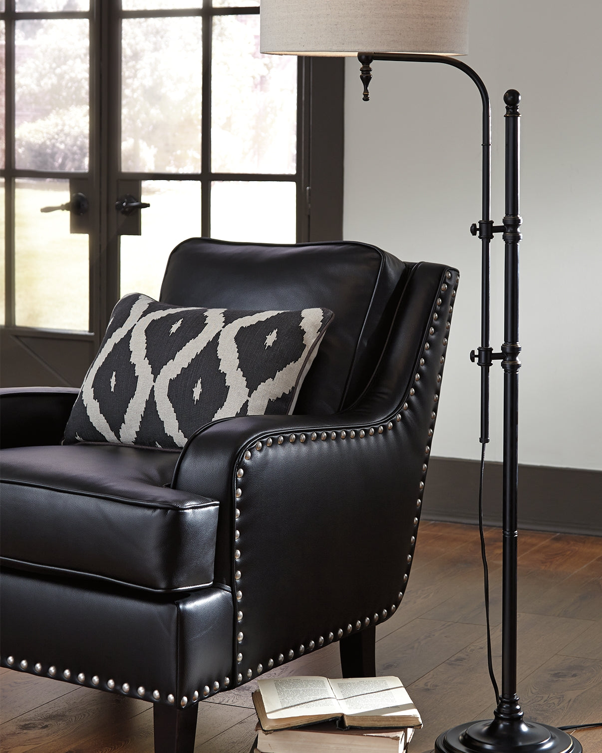 Diamond Furniture - Ashley Furniture - Anemoon Floor Lamp - Metal Floor Lamp (1/CN) - L734251