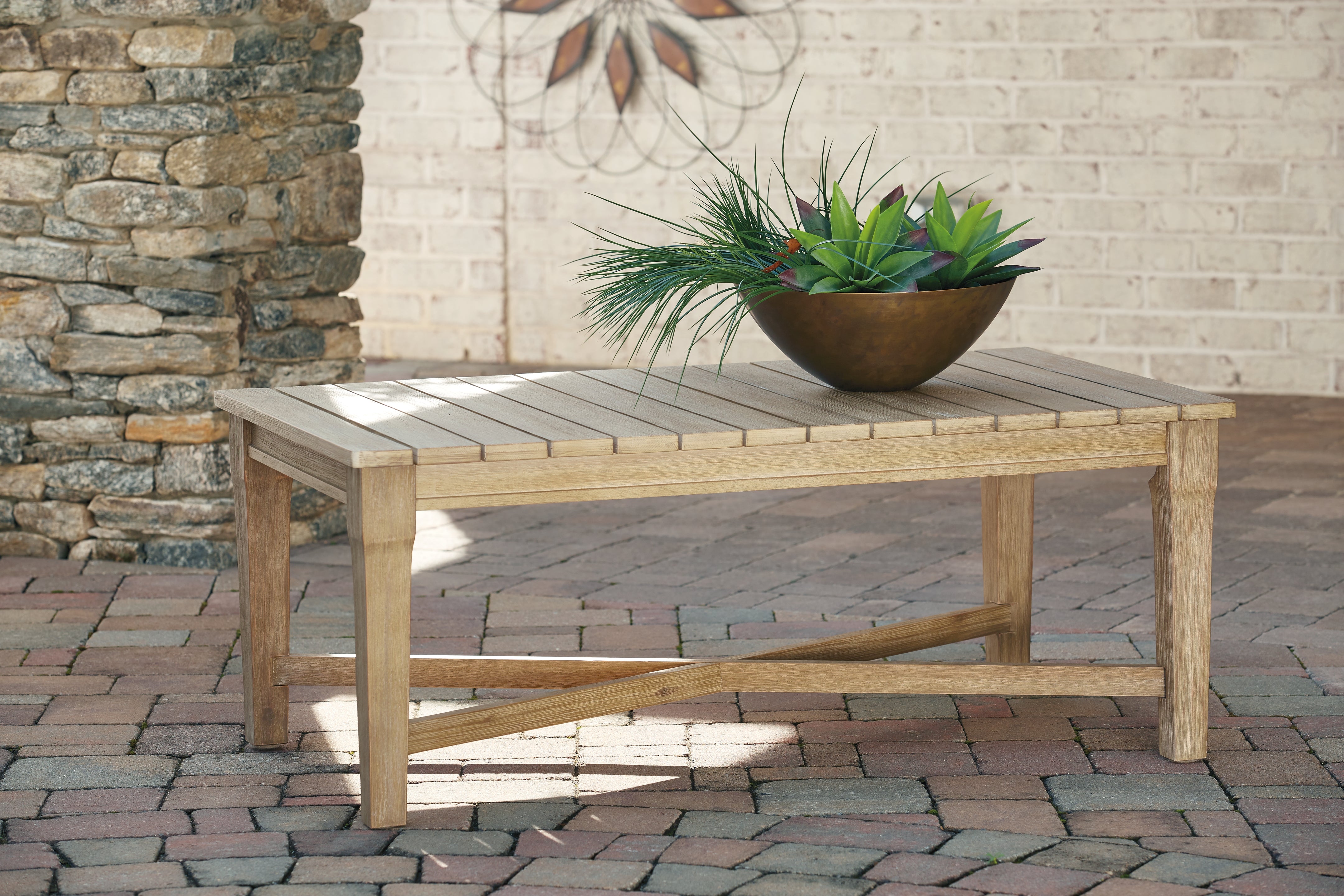 Diamond Furniture - Ashley Furniture - Carter Hall Outdoor Coffee Table - Rectangular Cocktail Table - P601-701