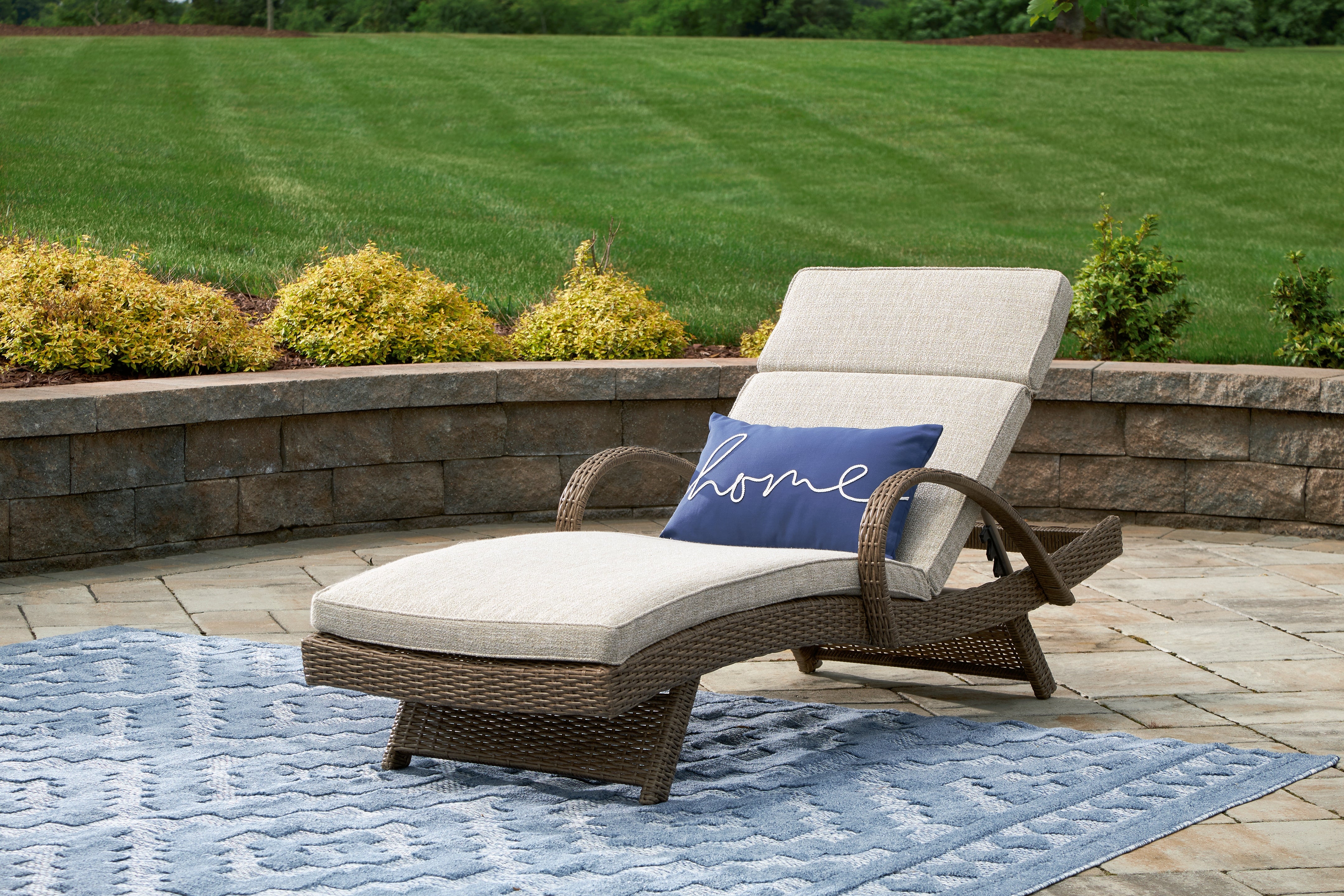 Diamond Furniture - Ashley Furniture - Beachcroft Outdoor Chaise Lounge with Cushion - Chaise Lounge with Cushion - P791-815