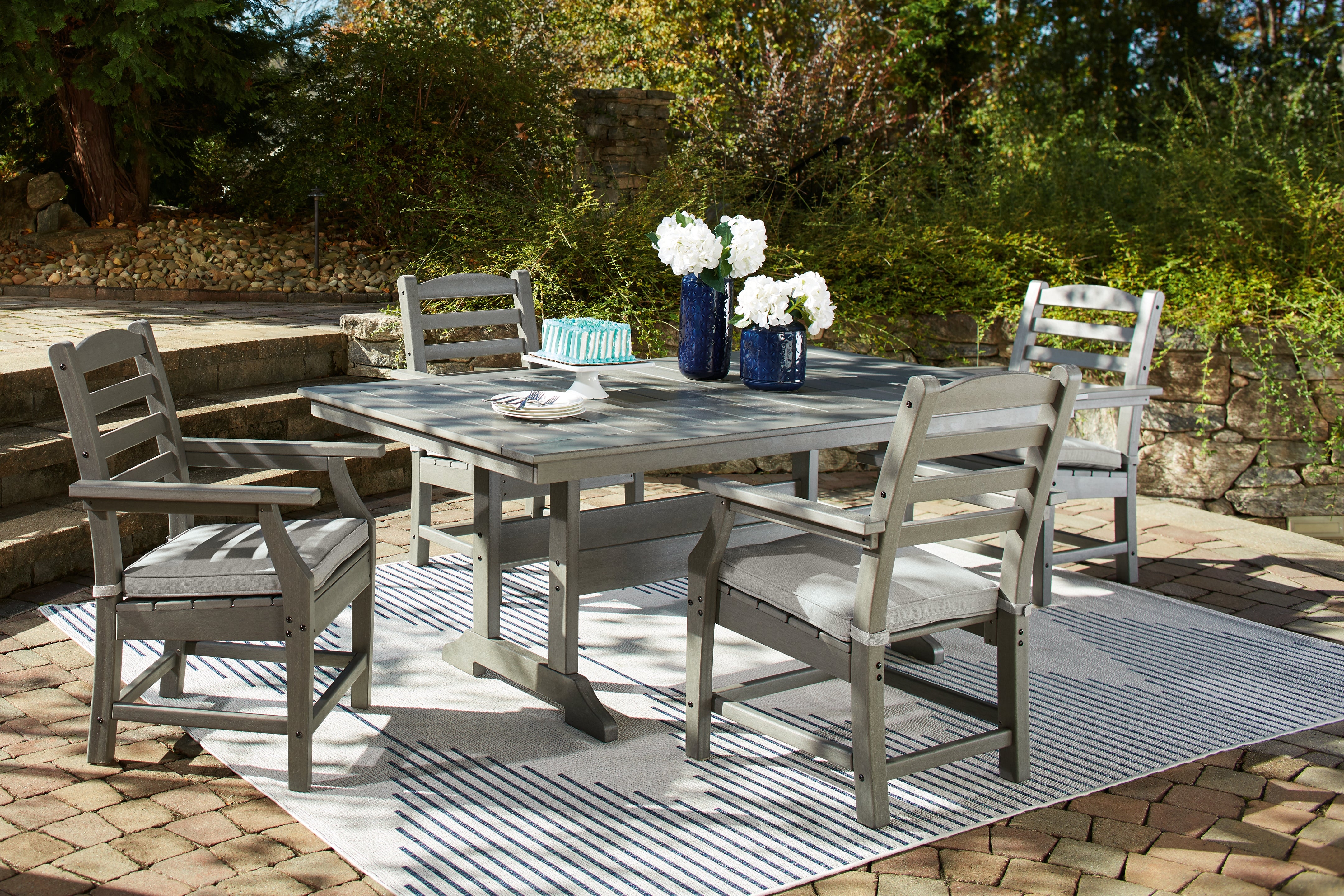 Diamond Furniture - Ashley Furniture - Visola Outdoor Dining Table with 4 Chairs - Outdoor Dining Table with 4 Chairs / Gray - P802P4