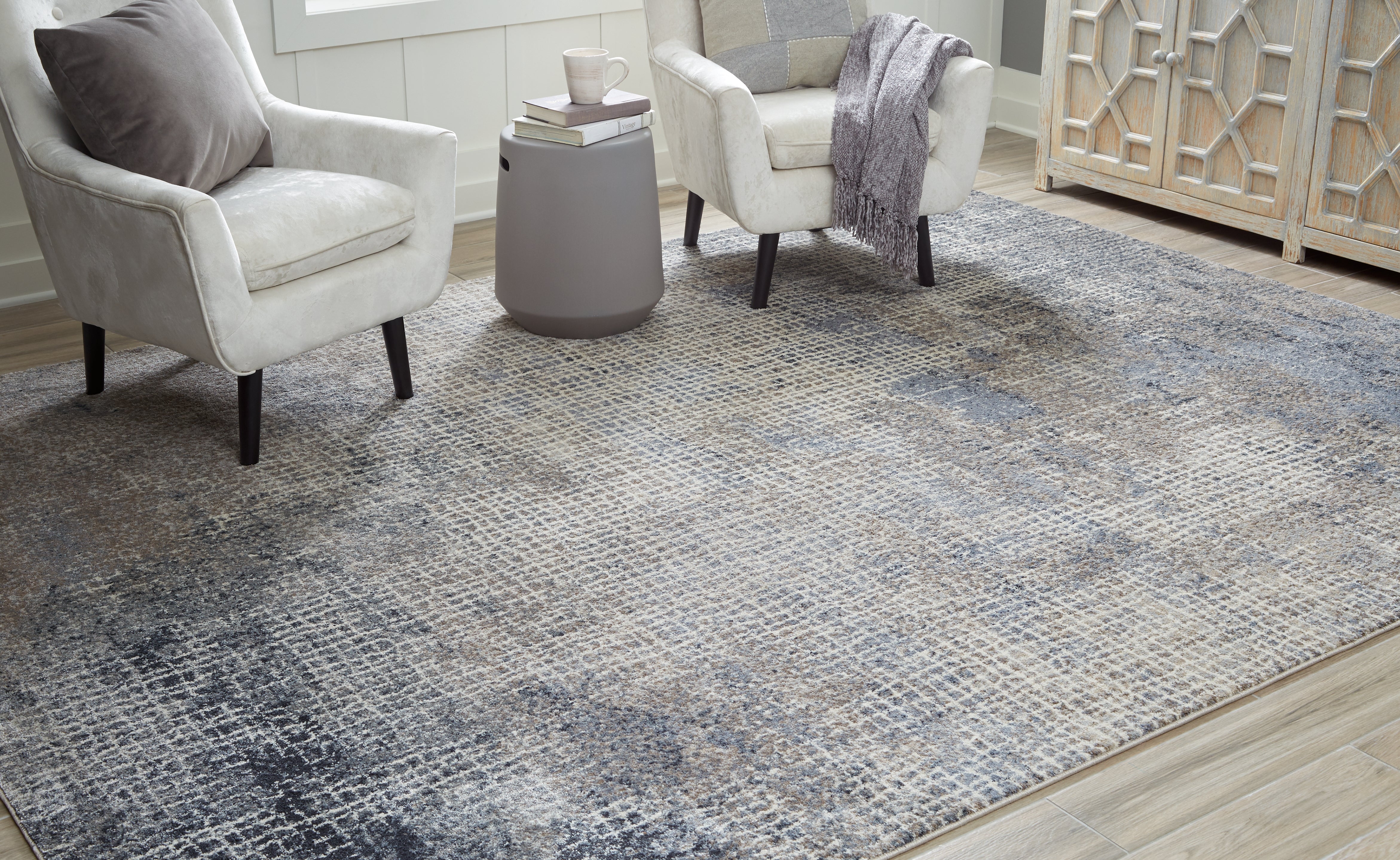 Diamond Furniture - Ashley Furniture - Brookhall 7'10" x 10'6" Rug - 7'10" x 10'6" Rug - R406101