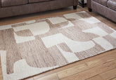 Diamond Furniture - Ashley Furniture - Brynnfield 8' x 10' Rug - 8' x 10' Rug - R406371