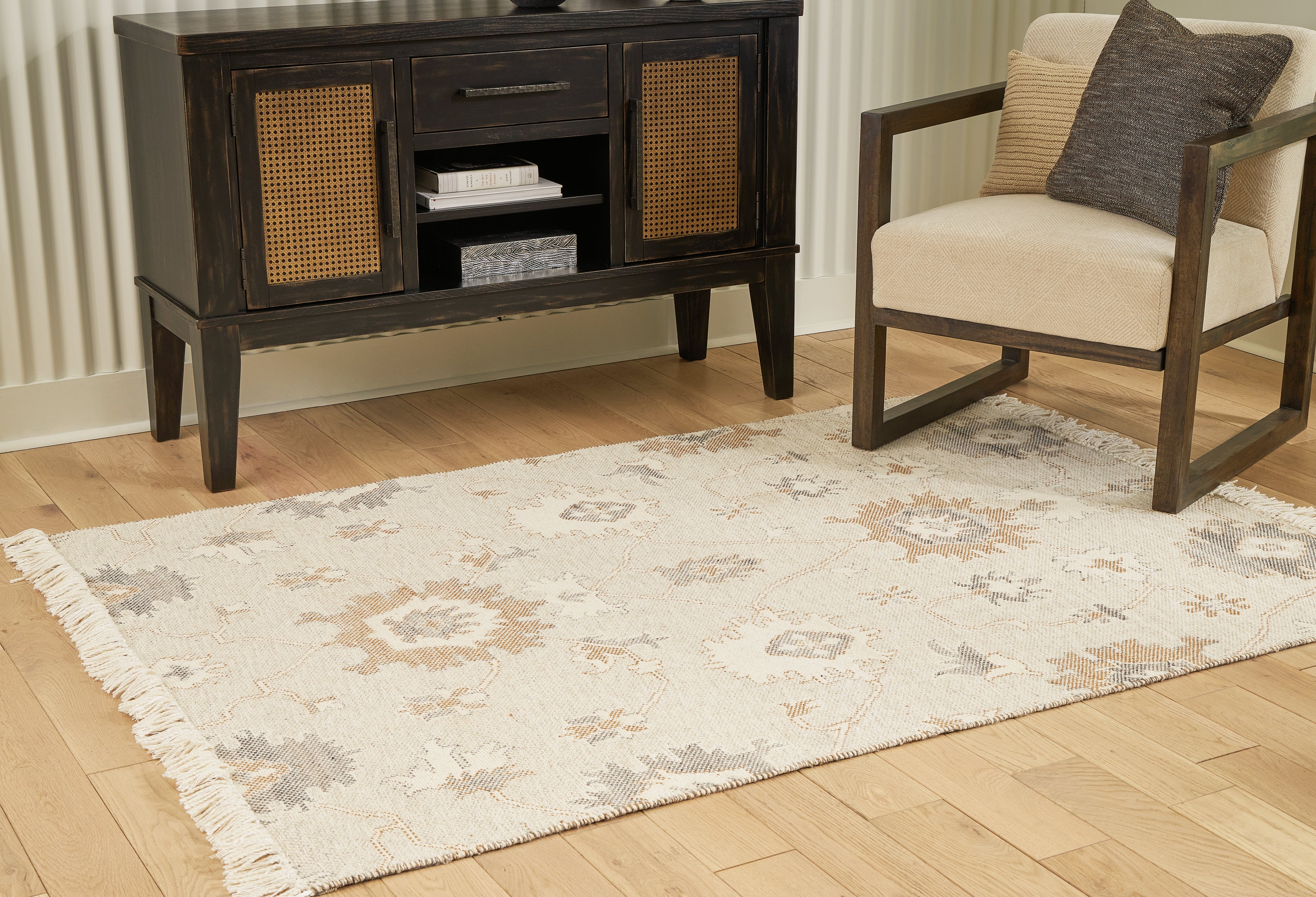 Diamond Furniture - Ashley Furniture - Calkin 5' x 7' Rug - 5' x 7' Rug - R406392