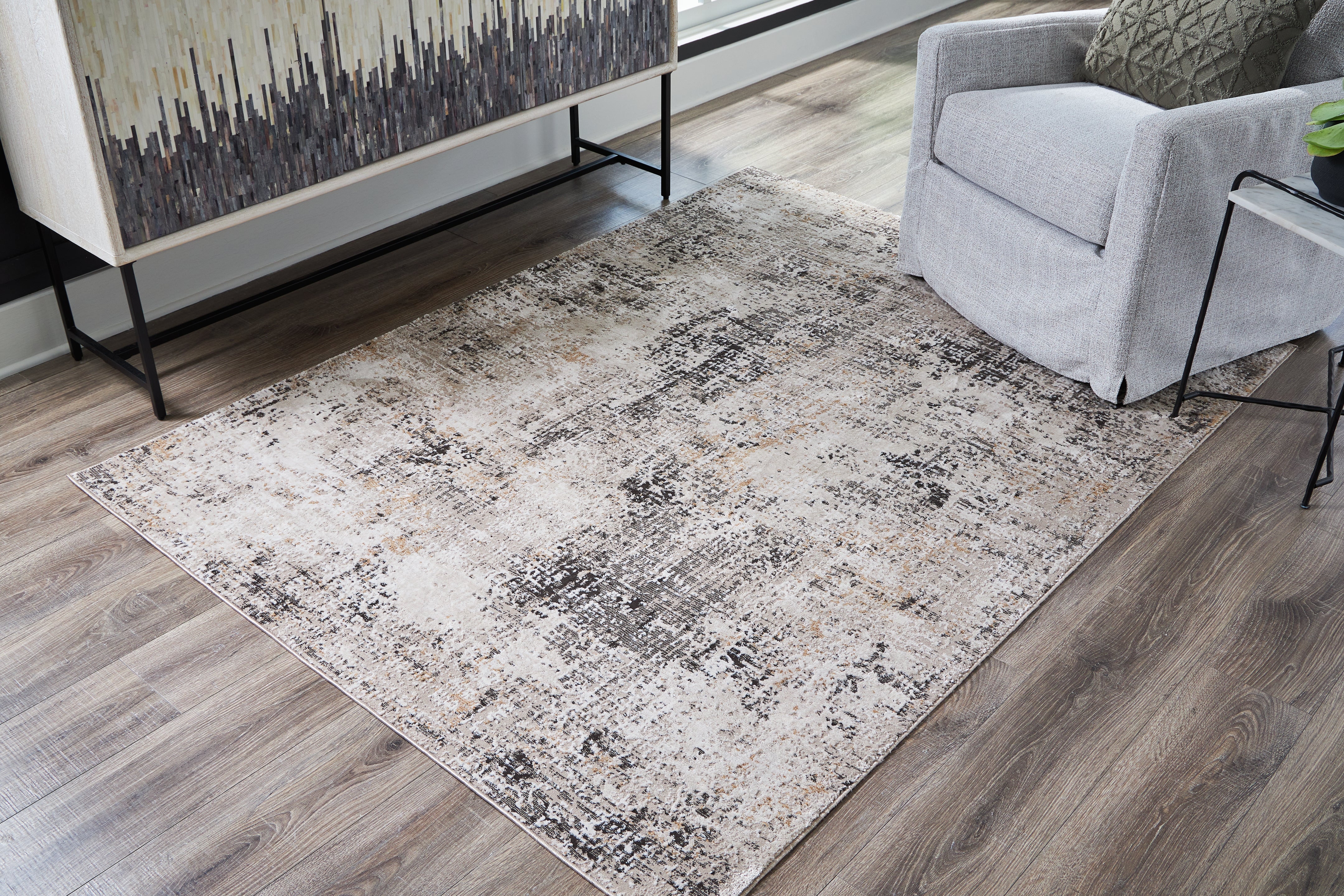 Diamond Furniture - Ashley Furniture - Elaning 5' x 7' Rug - 5' x 7' Rug - R406702