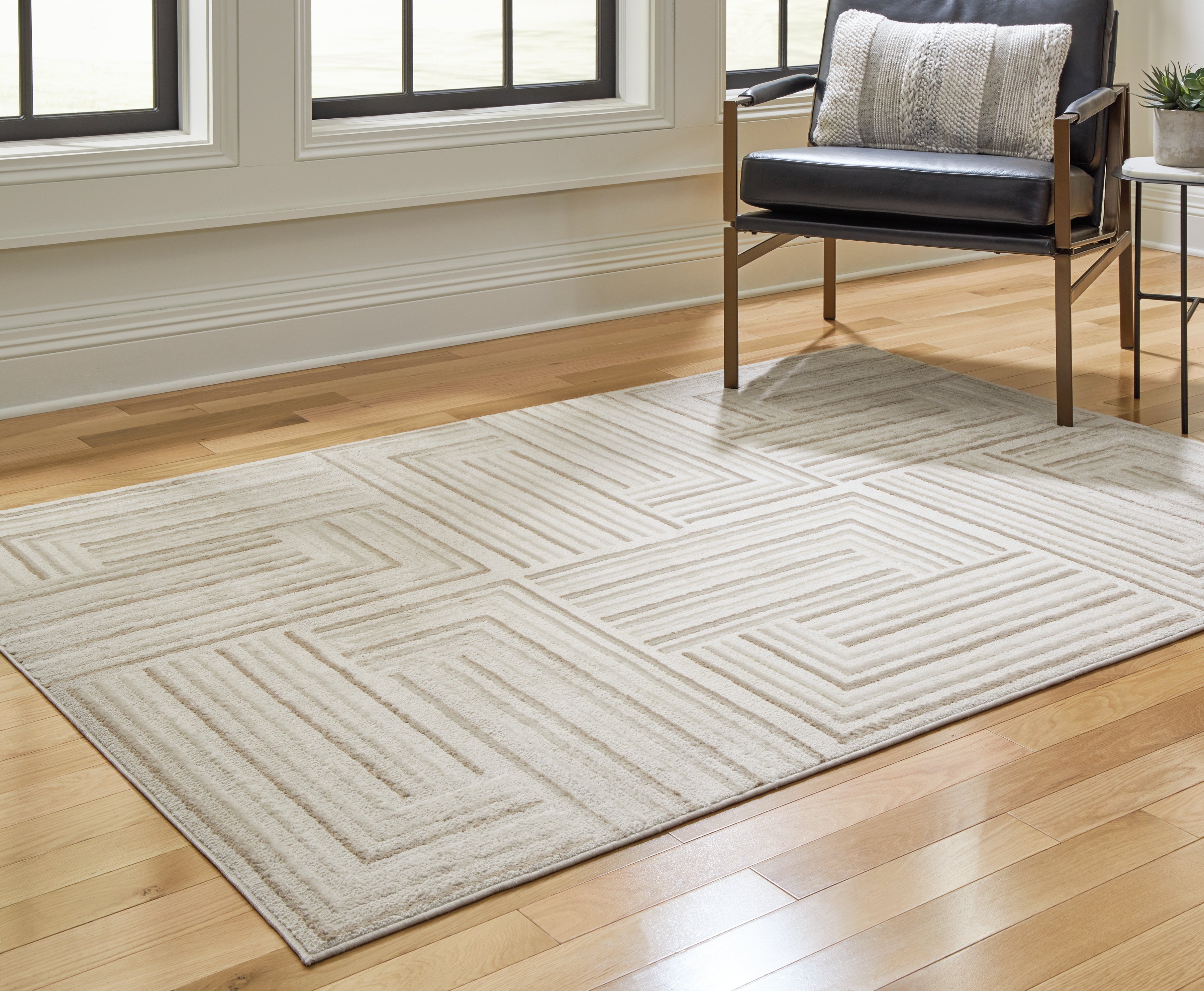 Diamond Furniture - Ashley Furniture - Darmondard 8' x 10' Rug - 8' x 10' Rug - R406941