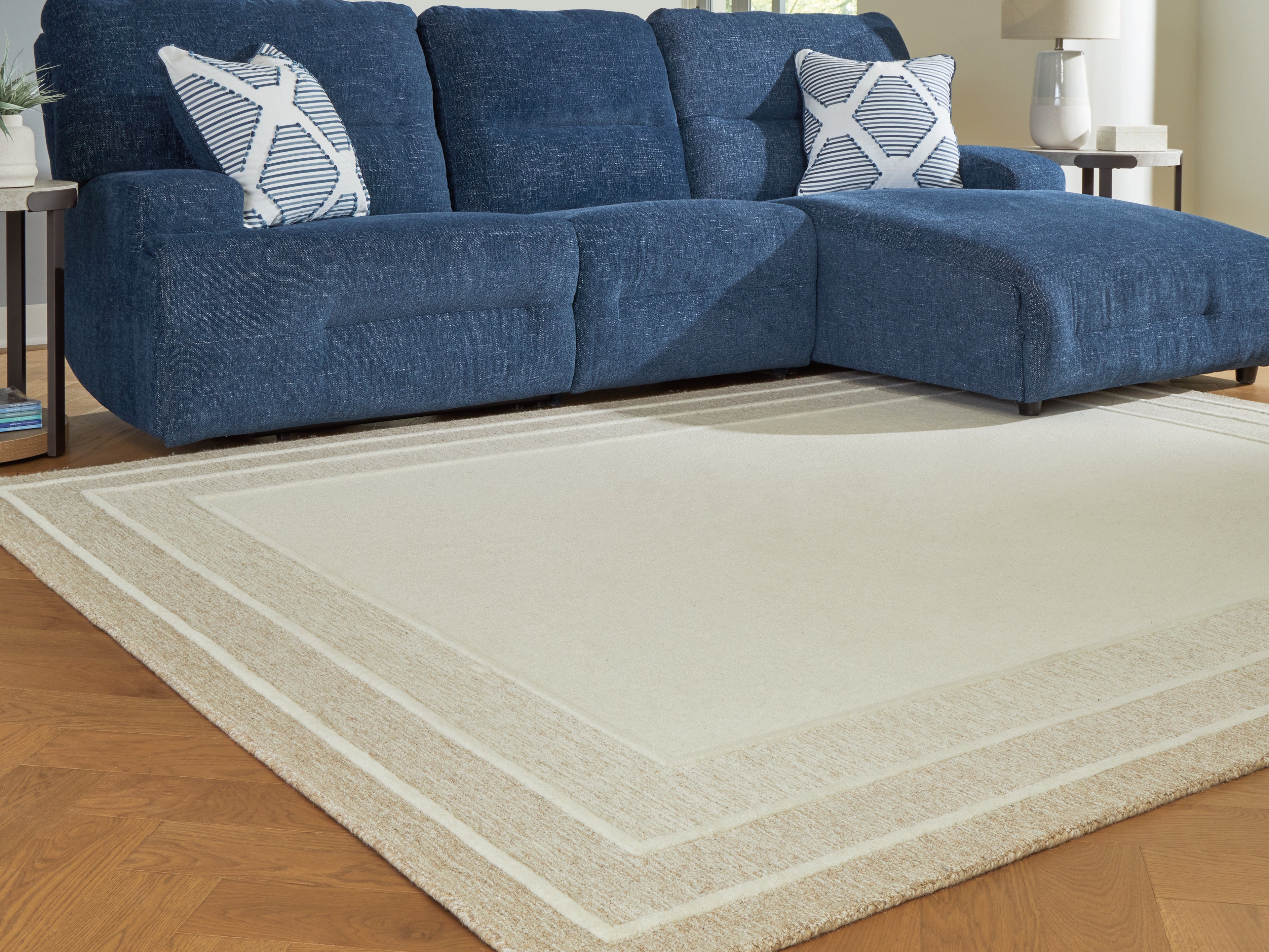 Diamond Furniture - Ashley Furniture - Teelgan Large Rug - Large Rug - R407311
