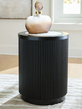 Diamond Furniture - Ashley Furniture - Grayman End Table - Round End Table - T650-6