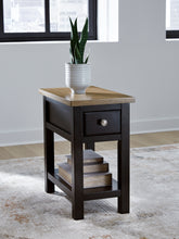 Diamond Furniture - Ashley Furniture - Drazmine Chairside End Table - Chair Side End Table - T734-17