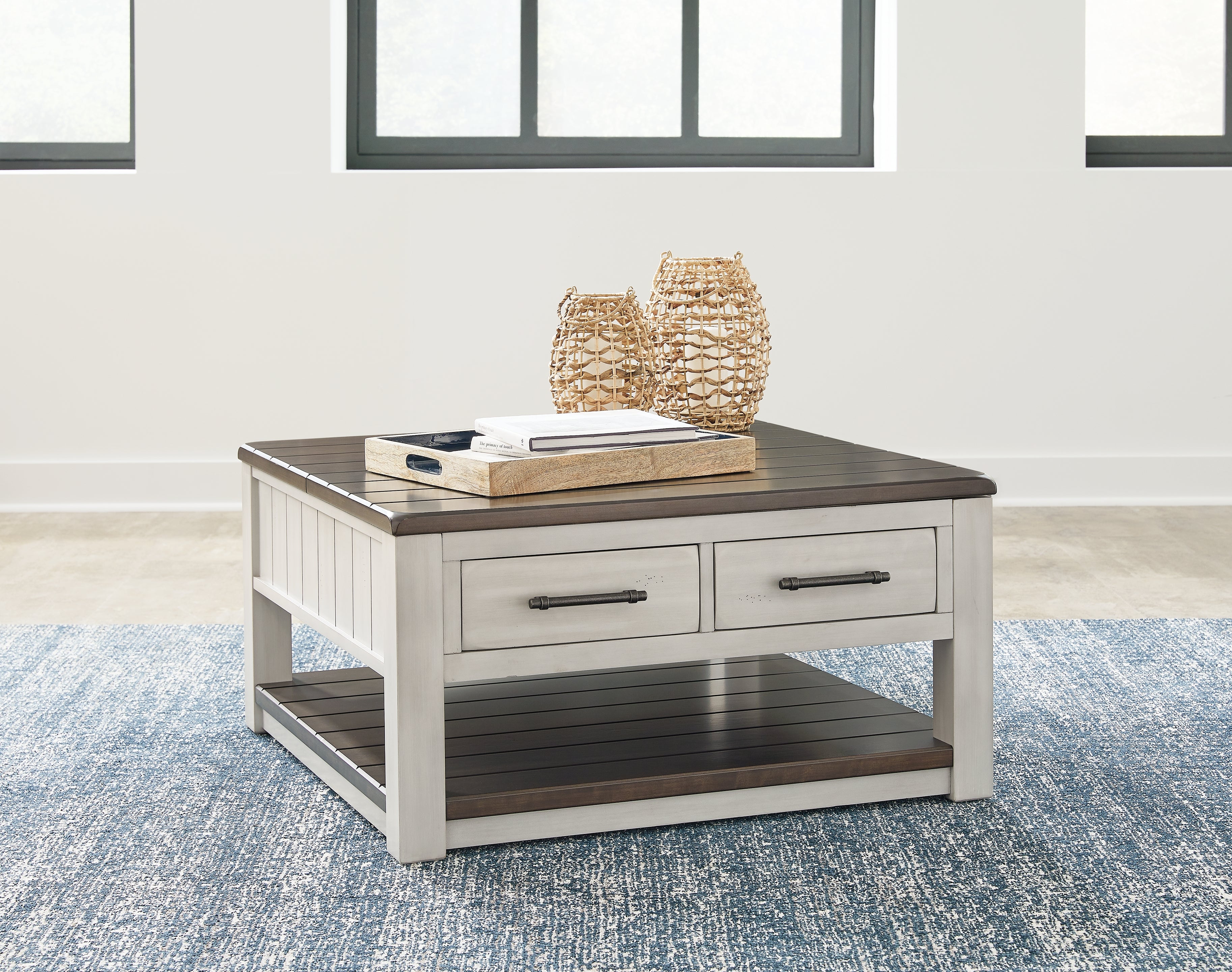 Diamond Furniture - Ashley Furniture - Darborn Lift-Top Coffee Table - Lift Top Cocktail Table - T796-00