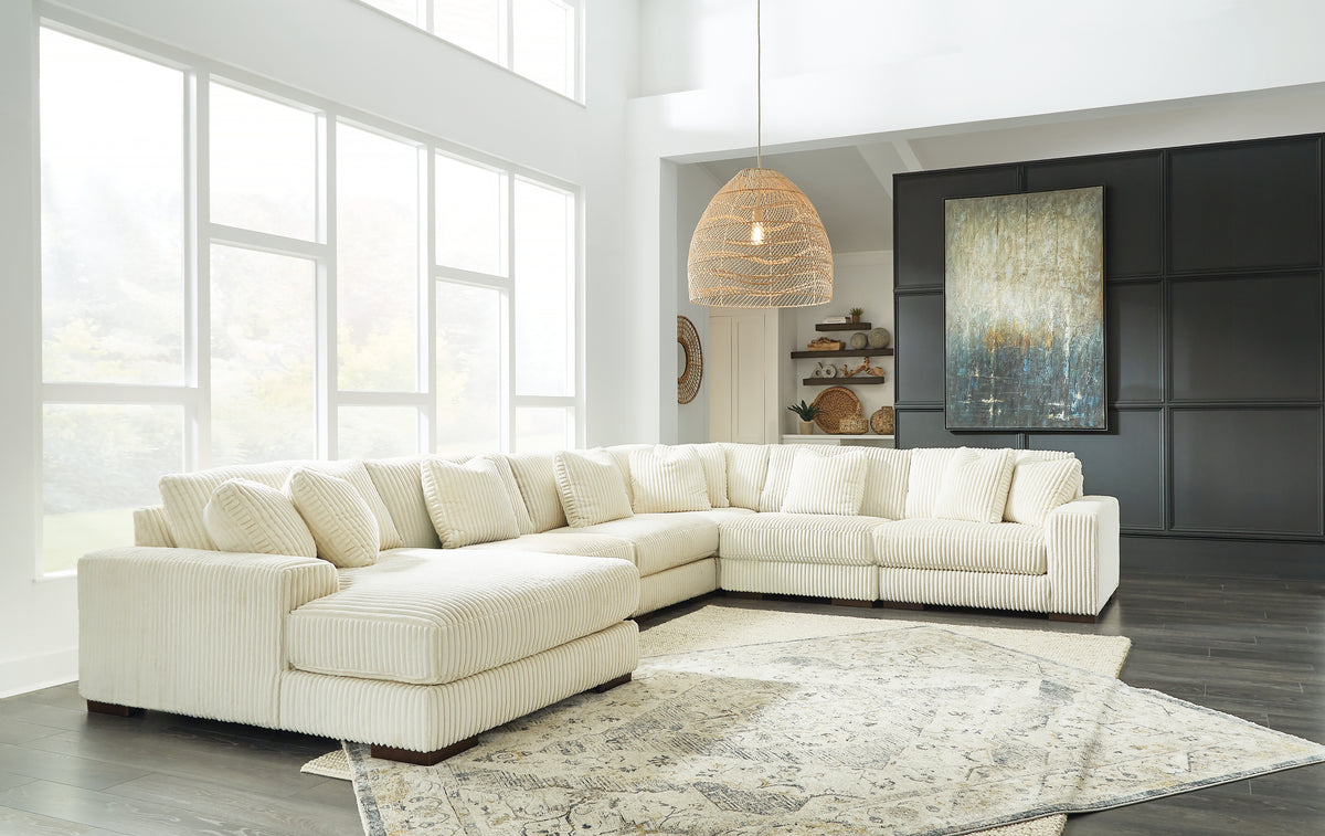 Diamond Furniture - Ashley Furniture - Lindyn 6-Piece Sectional with Chaise - RAF 6-Piece Sectional with Chaise / Ivory - 21104S11