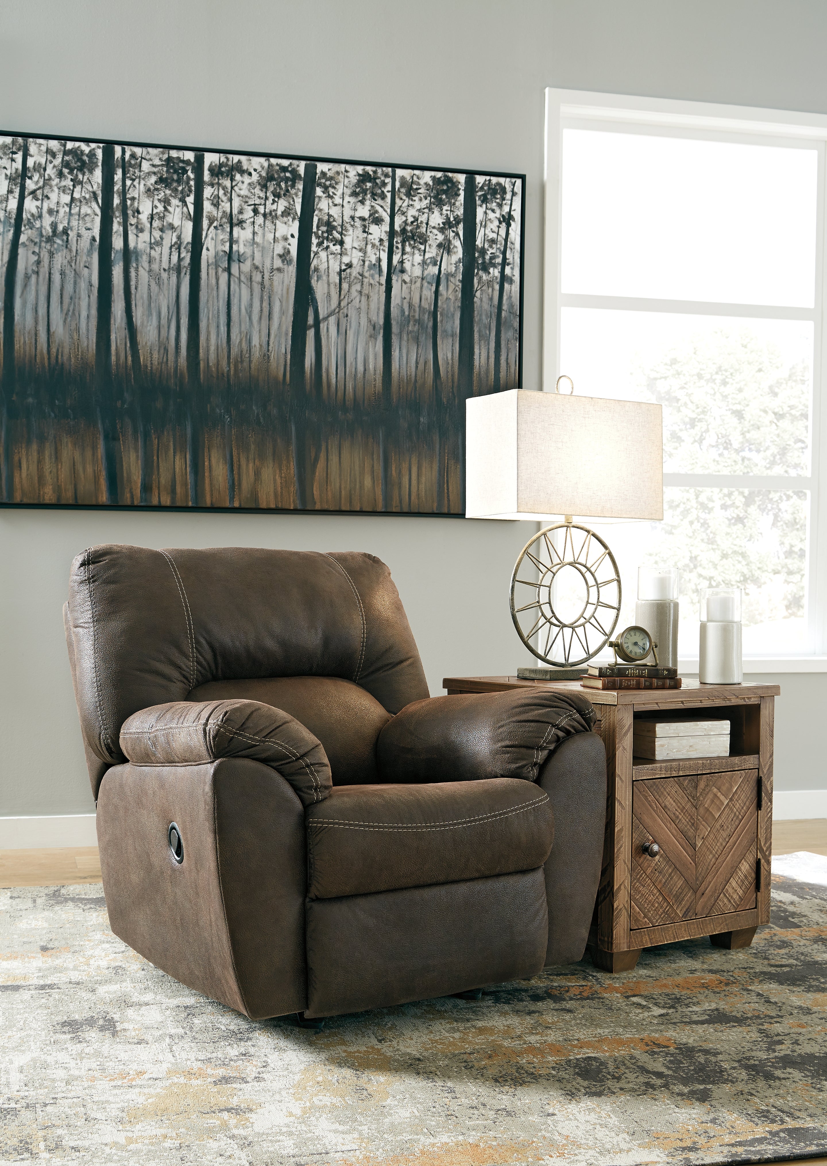 Tambo 2-Piece Reclining Sectional and 2 Recliners