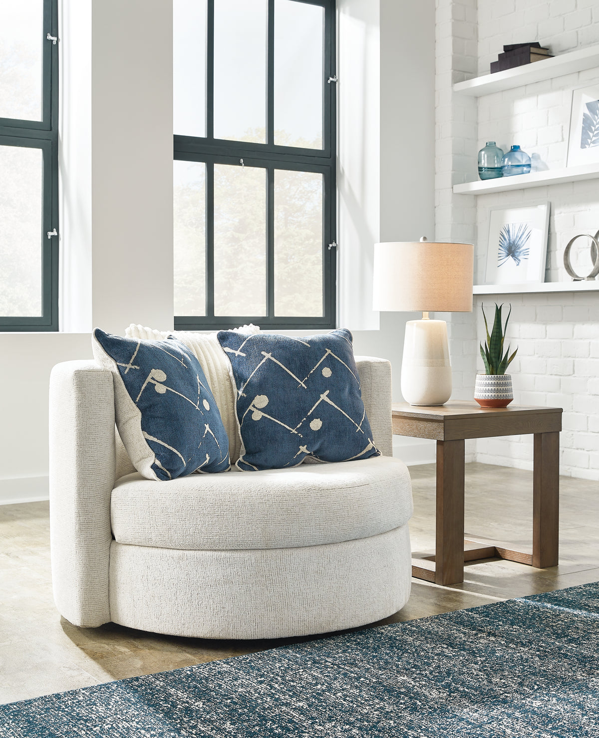 Diamond Furniture - Ashley Furniture - Padova Living Room - Swivel Accent Chair / Ivory - 3370644