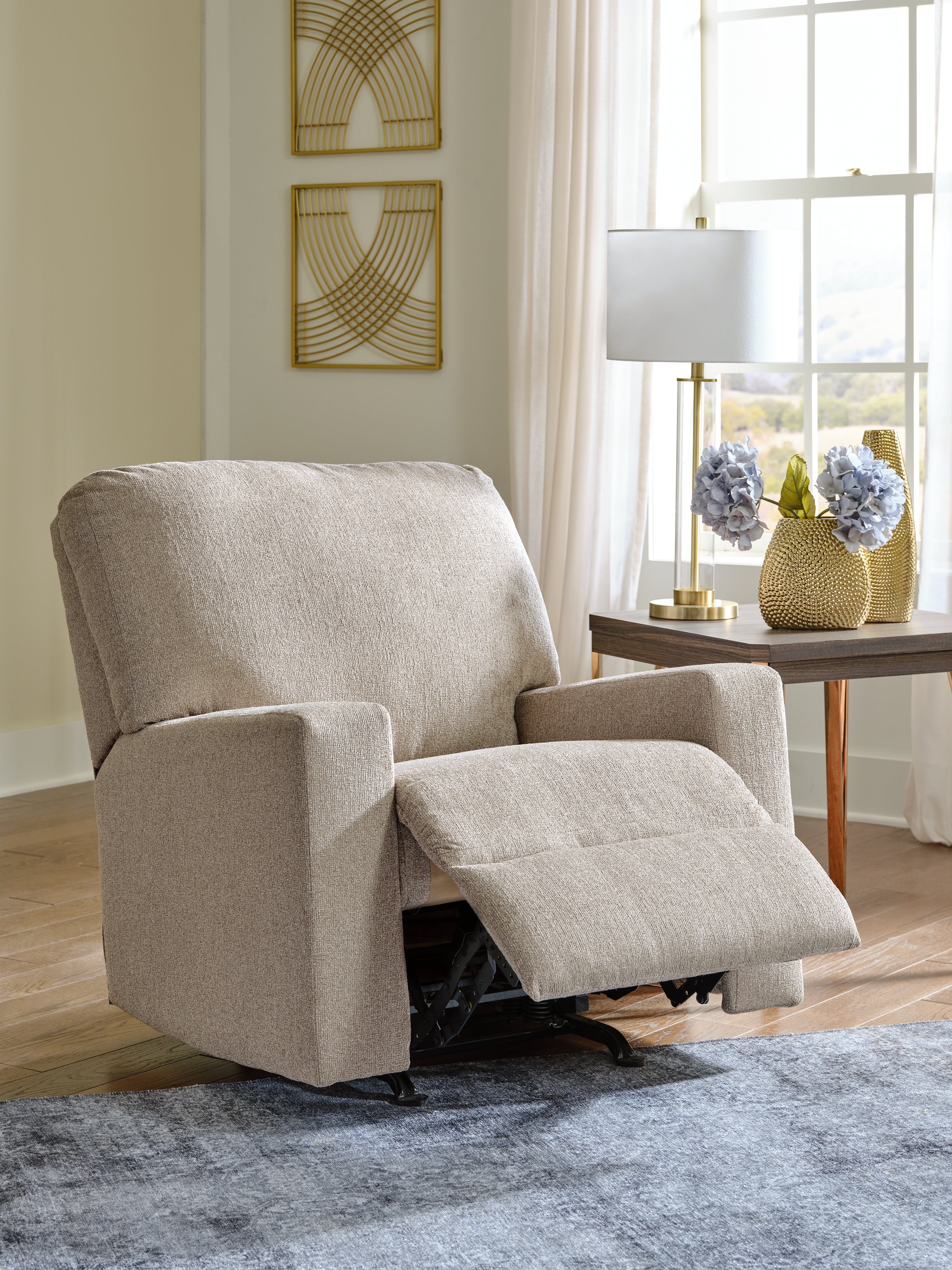 Deltona Sofa