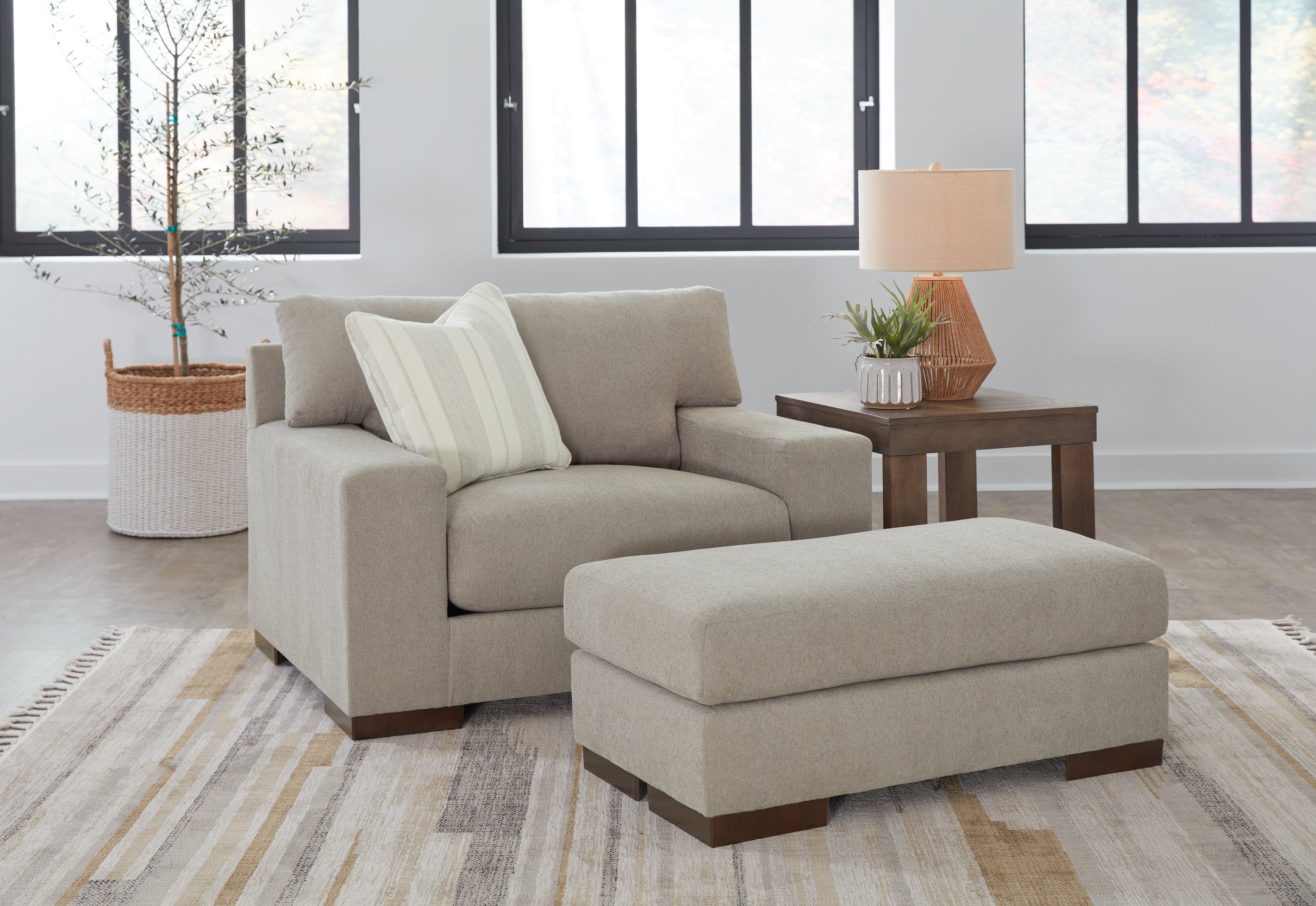 Maggie Sofa