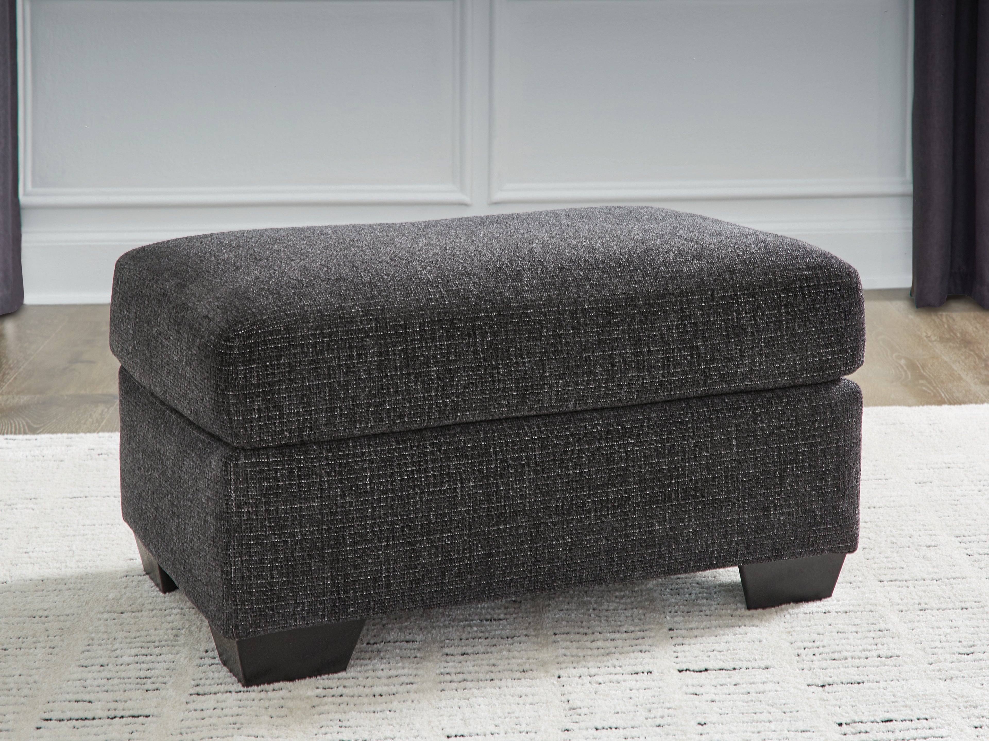 Diamond Furniture - Ashley Furniture - Loreo Ottoman - Ottoman - 6310114