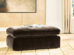 Diamond Furniture - Ashley Furniture - Maxton Heights Ottoman - Ottoman - 6780714