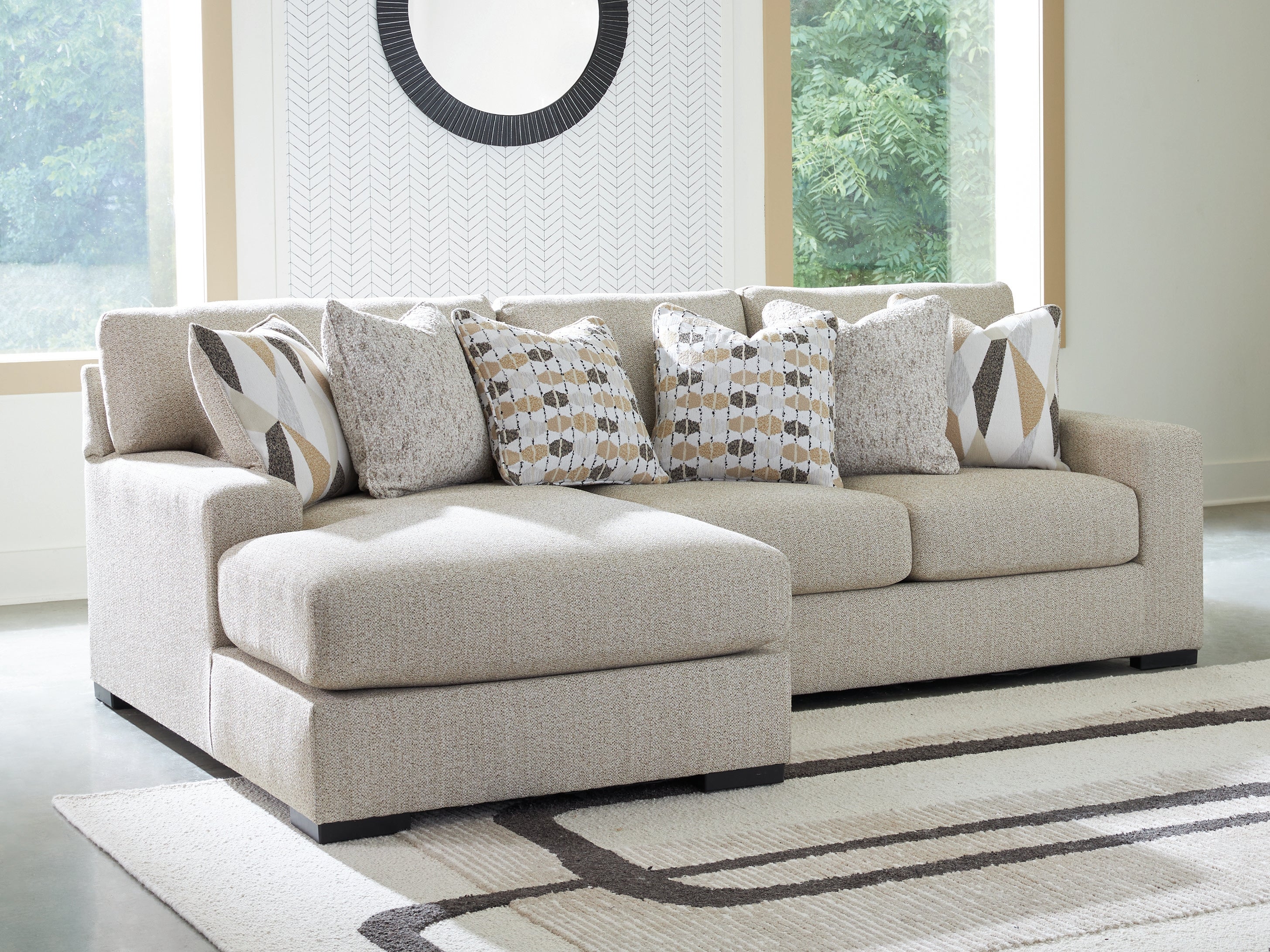 Diamond Furniture - Ashley Furniture - Laurelgrove Sectional - RAF 2-Piece Sectional Sofa Chaise / Pebble - 75105S4