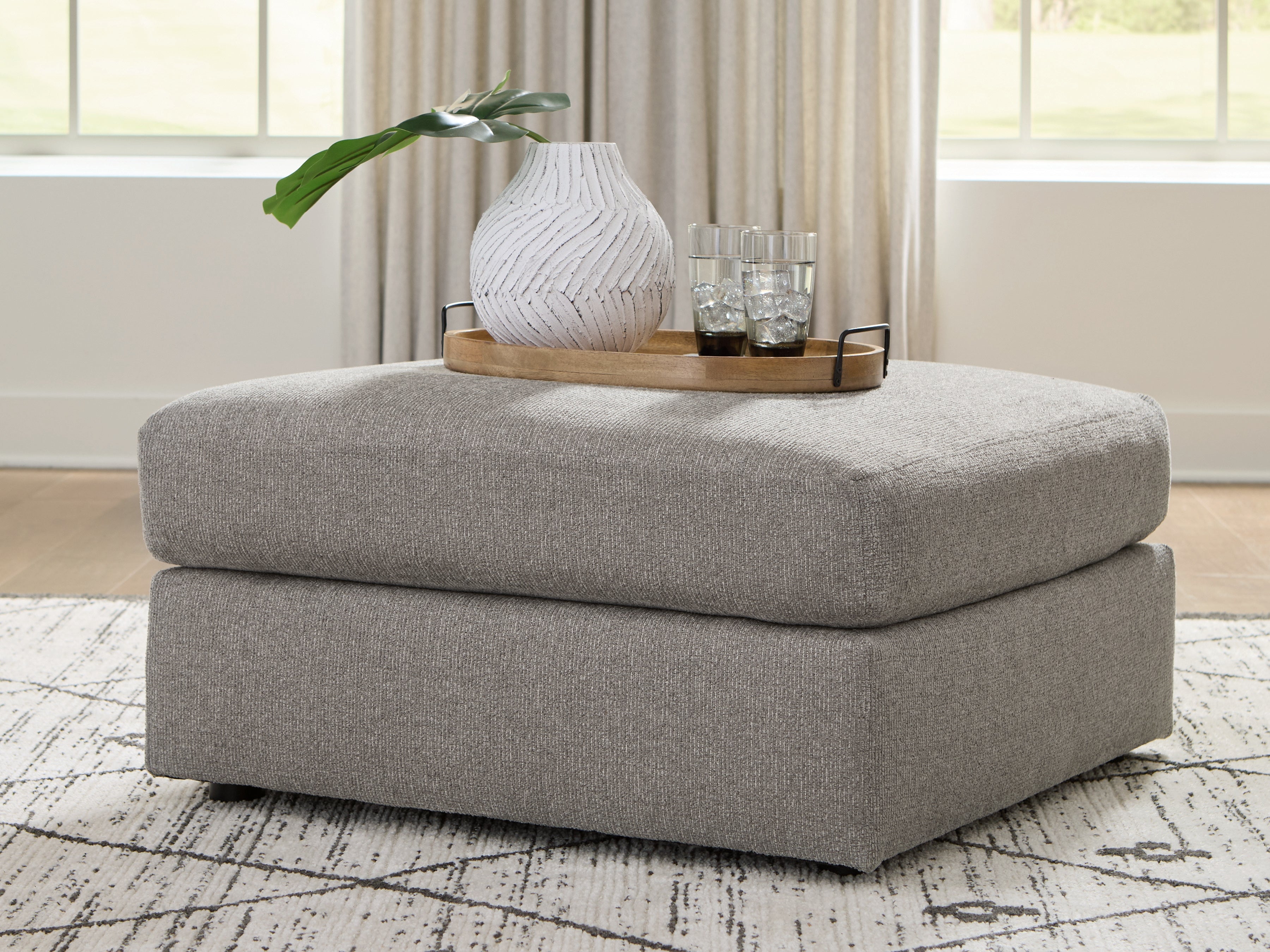 Diamond Furniture - Ashley Furniture - Lindon Oversized Accent Ottoman - Oversized Accent Ottoman - 8470408