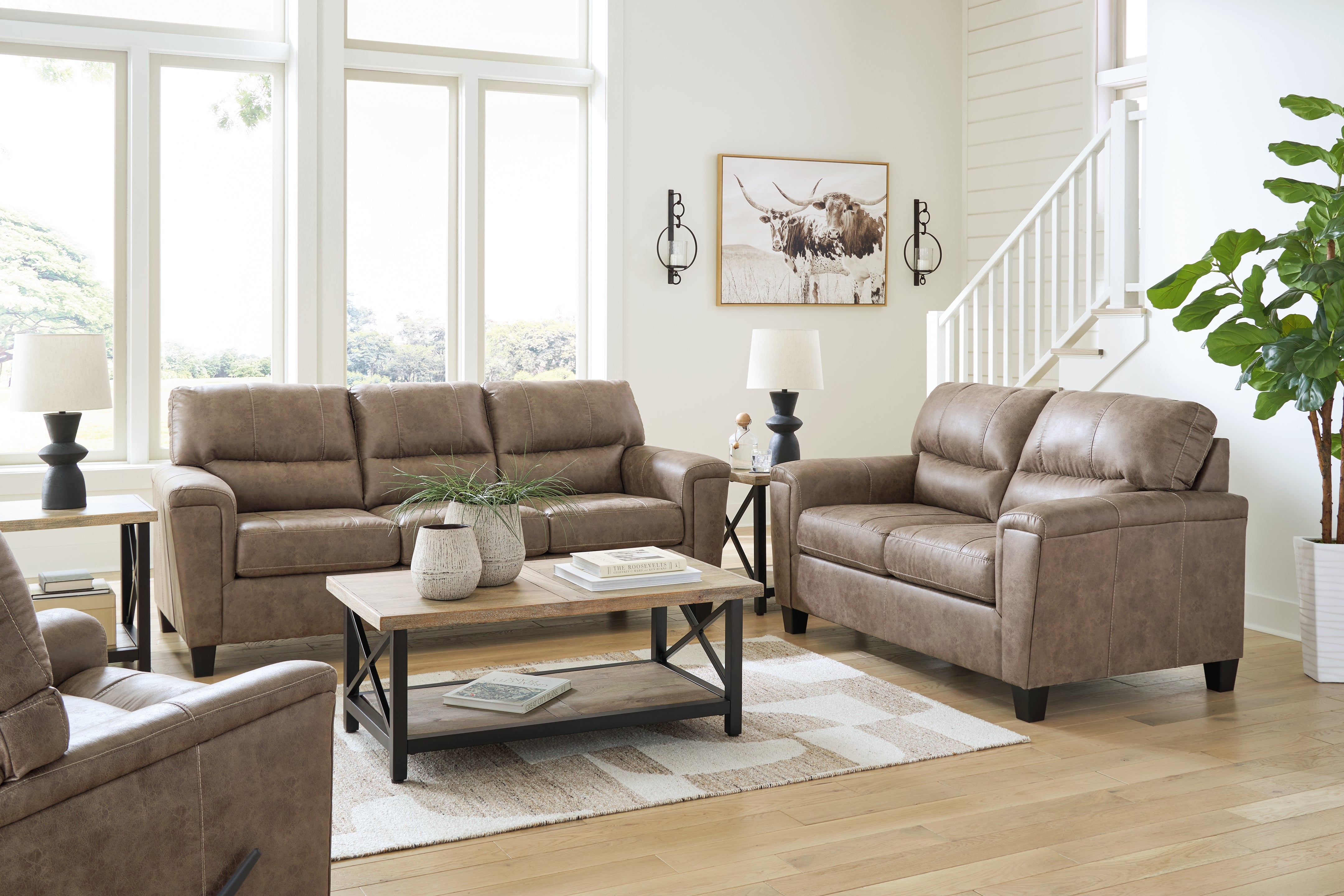 Navi Sofa