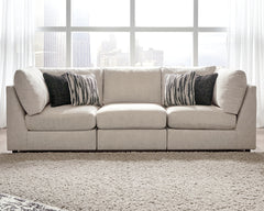 Diamond Furniture - Ashley Furniture - Kellway 3-Piece Sectional Sofa - 3-Piece Sectional Sofa / Bisque - 98707S6