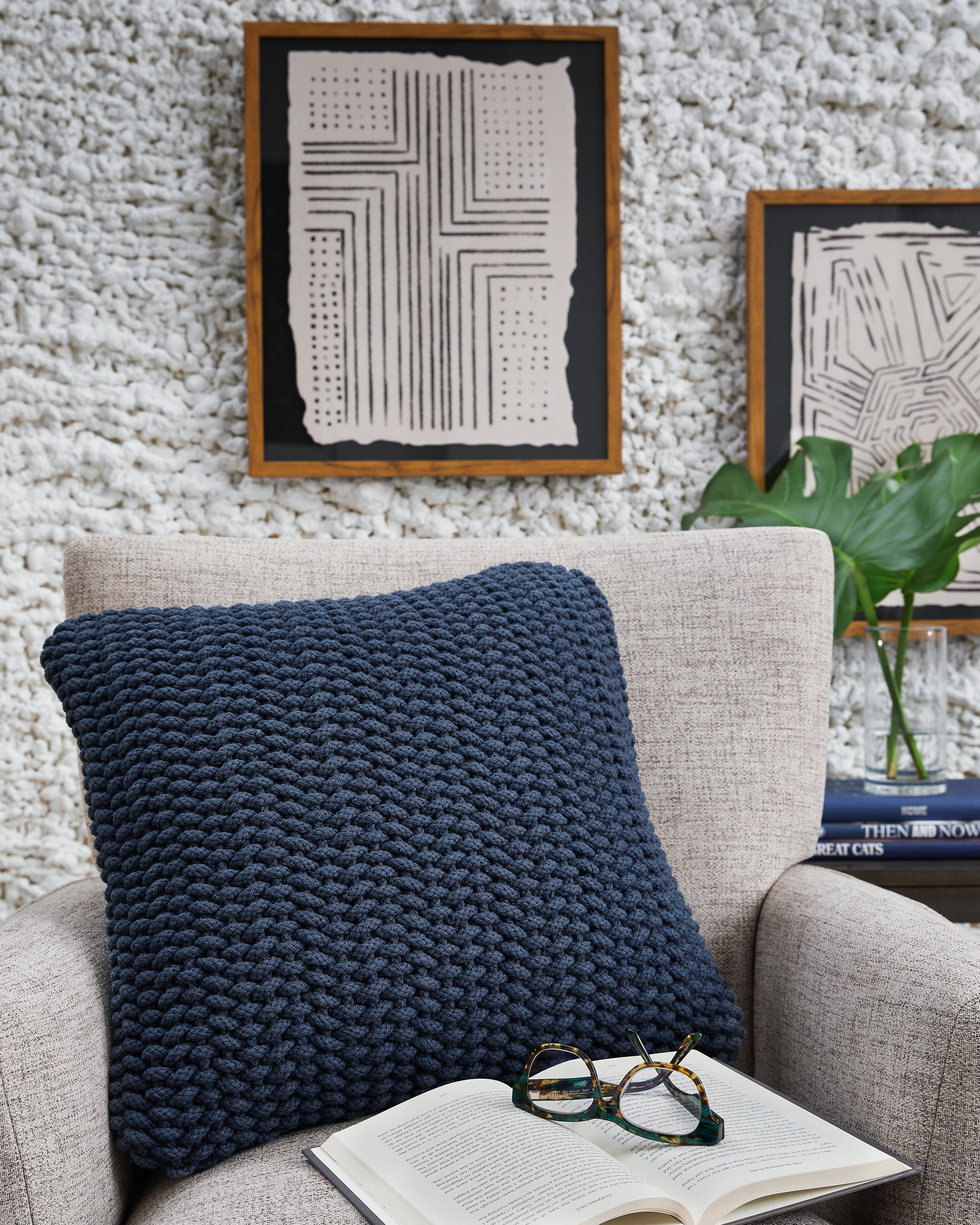 Diamond Furniture - Ashley Furniture - Renemore Pillow - Pillow / Blue - A1000473P