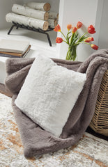 Diamond Furniture - Ashley Furniture - Gariland Pillows - Pillow (4/CS) / Black - A1000867