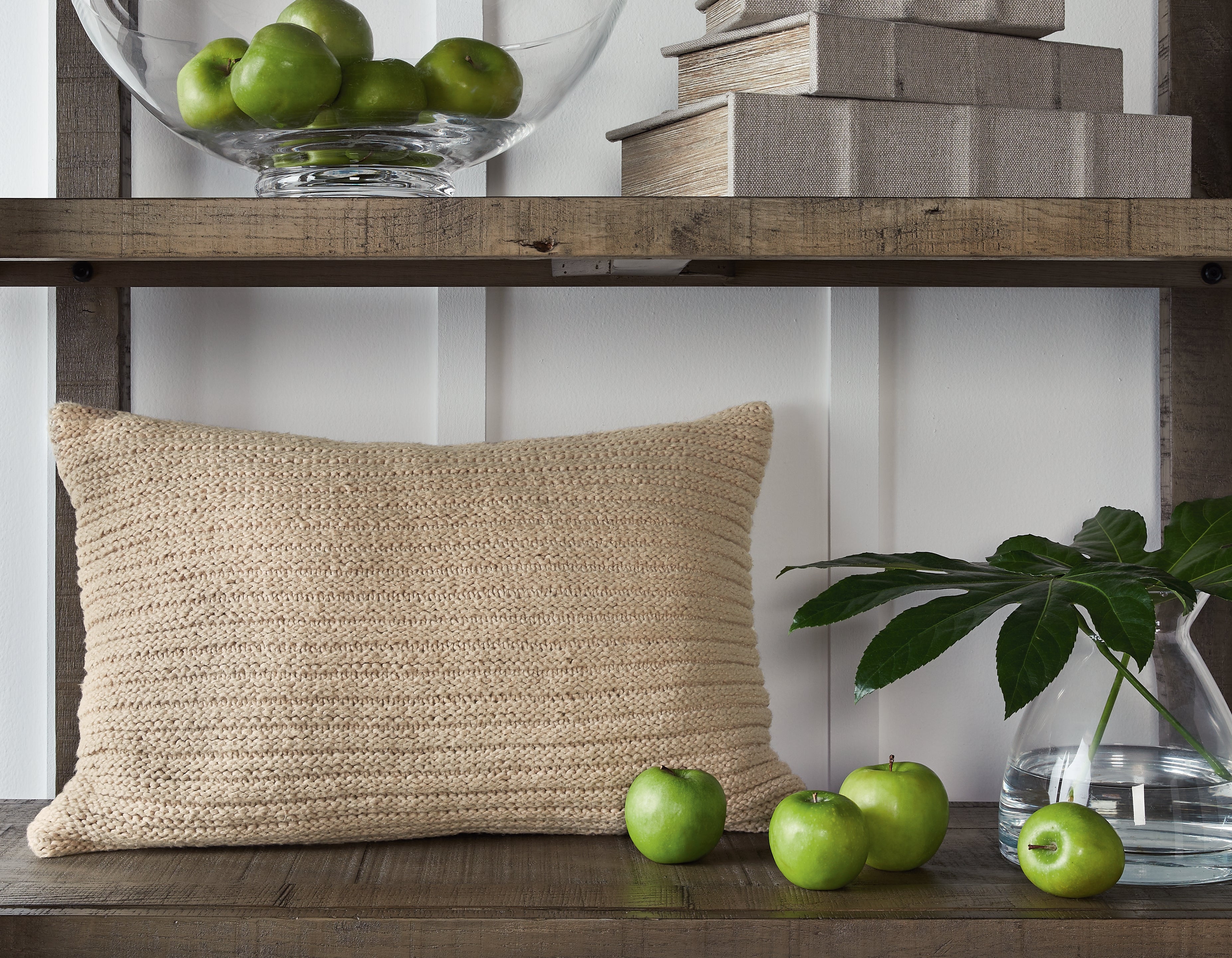 Diamond Furniture - Ashley Furniture - Abreyah Pillows - Pillow / Tan - A1000957P