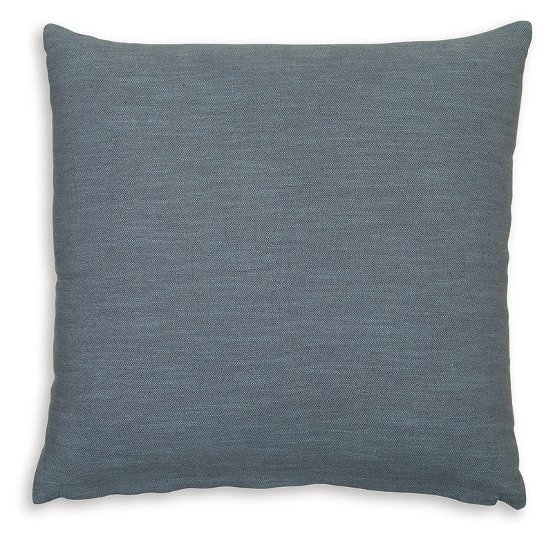 Thaneville Pillows