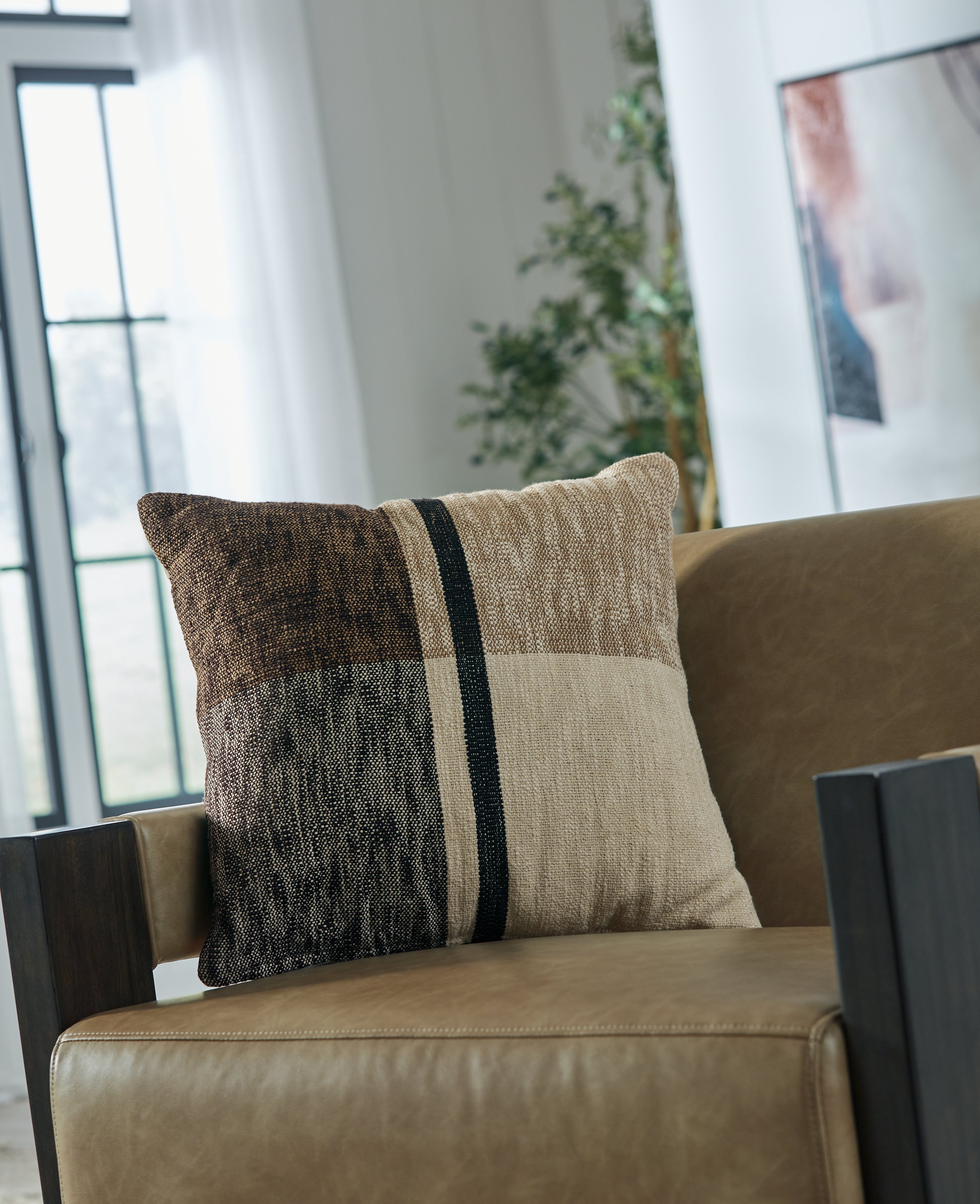Diamond Furniture - Ashley Furniture - Adrielton Pillows - Pillow (4/CS) / Black/Brown/Tan - A1001065